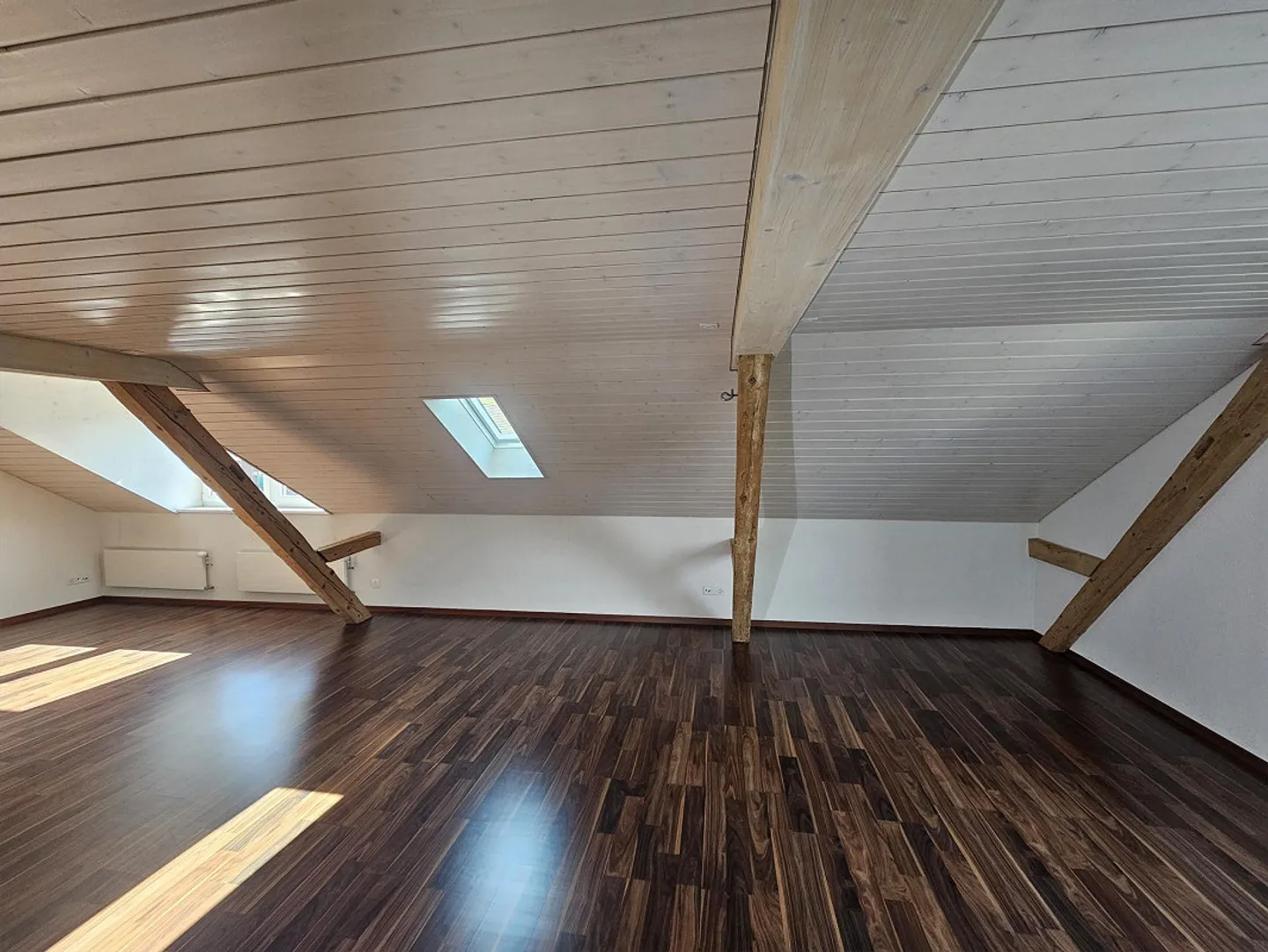 STUDIO APERTO SPAZIOSO / PICCOLO APPARTAMENTO LOFT AFFASCINANTE - Foto 4 di 8
