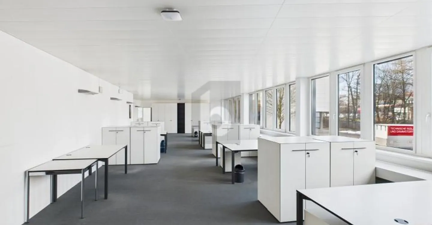 MODERN, CENTRAL AND HIGH-QUALITY - Photo 1 of 6
