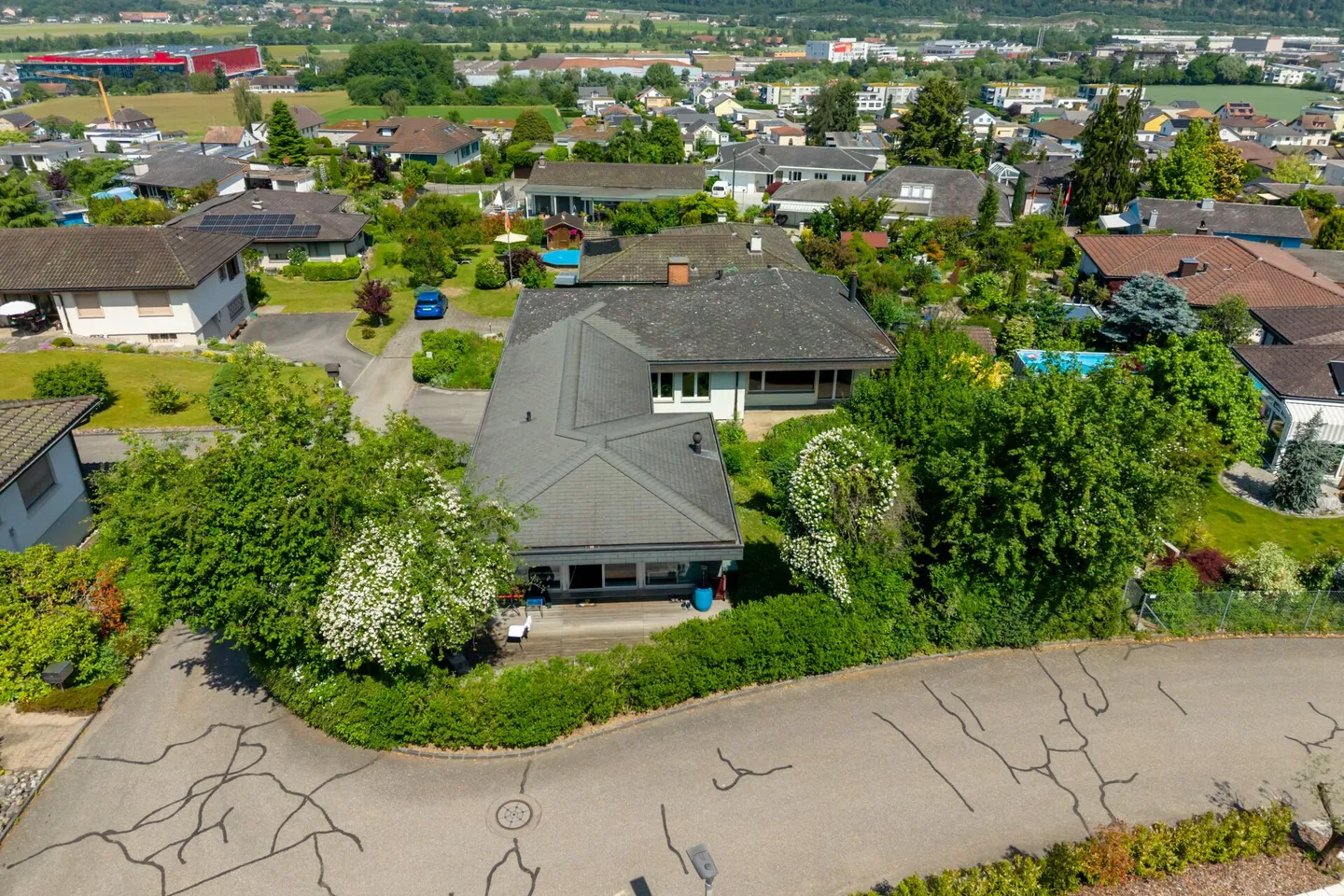 Casa Doppia Familiare in Ottima Posizione a Rothrist da Affittare - Foto 3 di 16