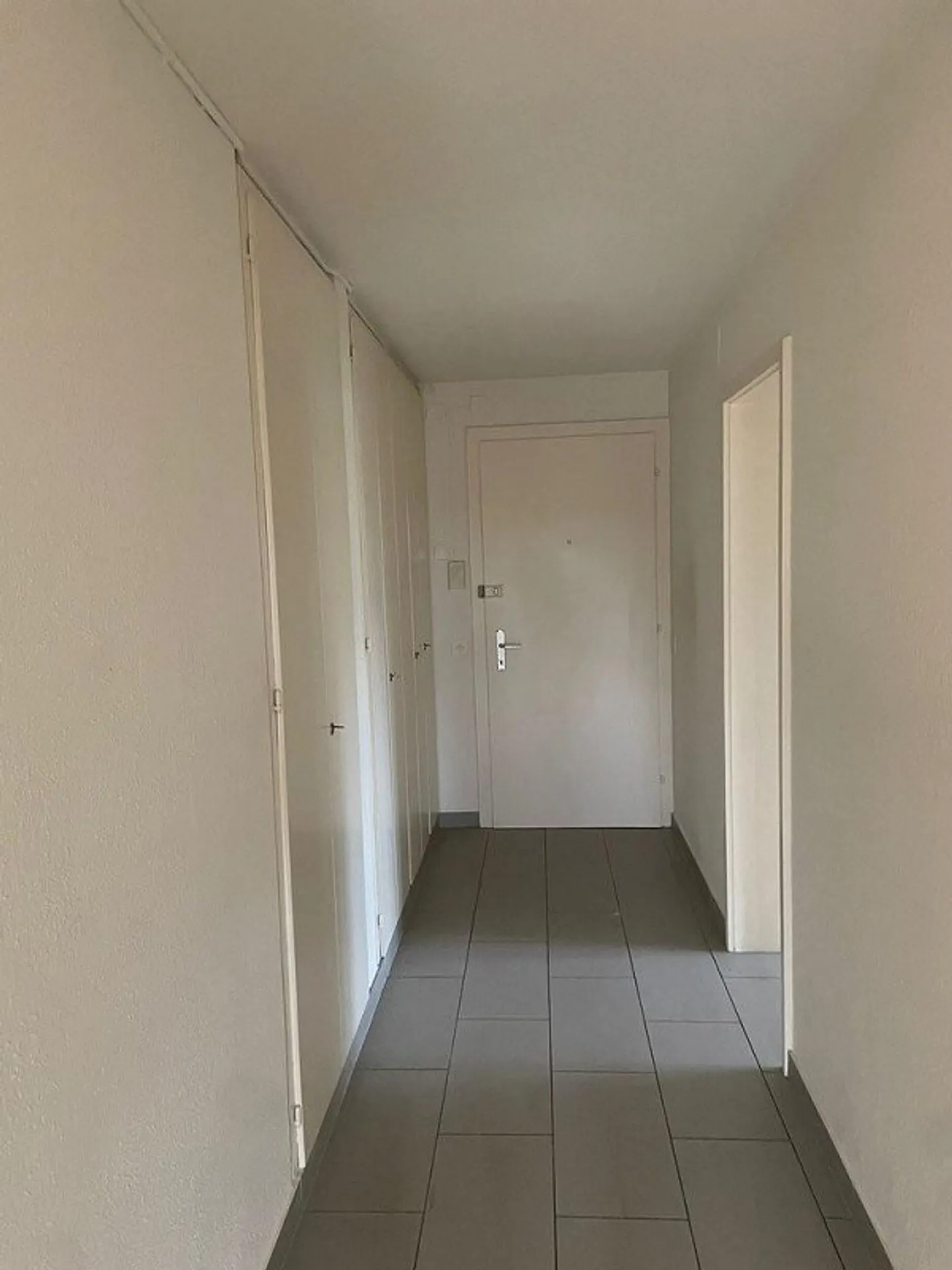 Family Apartment in Zuchwil - Photo 8 of 10