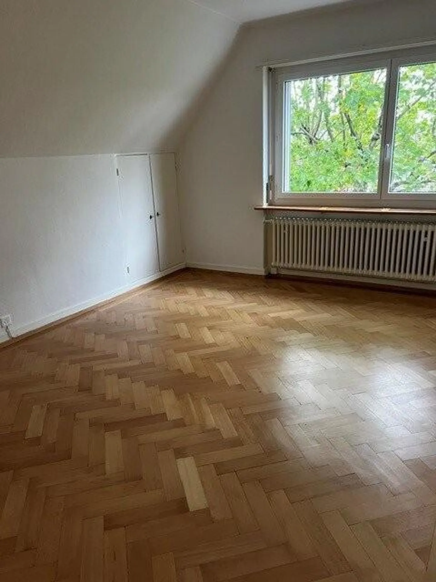 Grosszügige und helle 4-Zimmerwohnung in Zürich - Foto 3 di 6