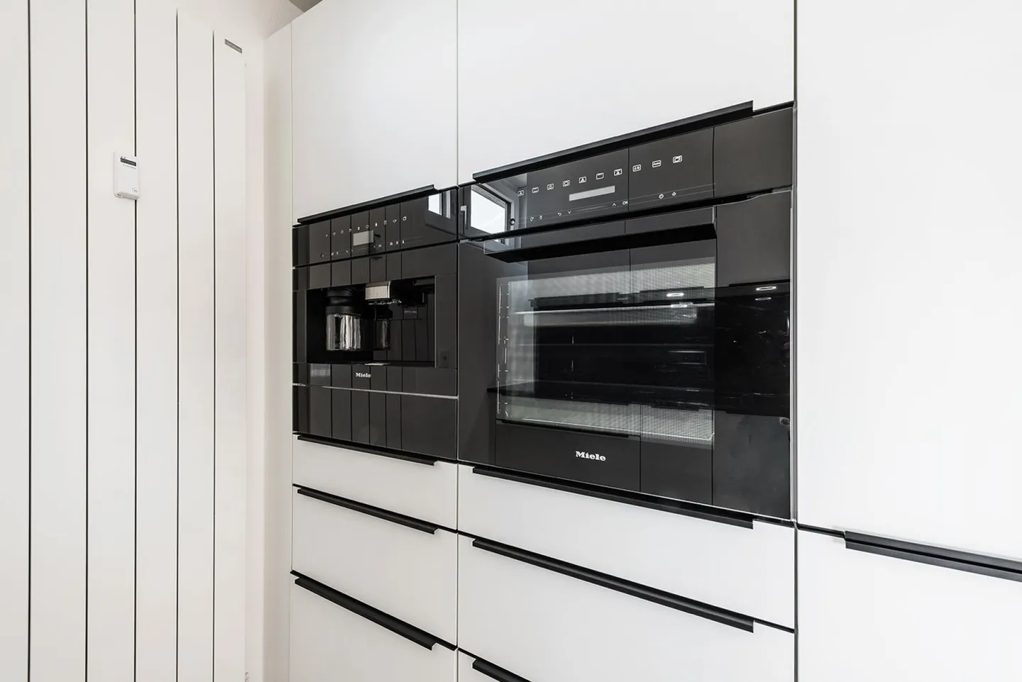 Renovated 3.5-room penthouse with XXL terrace in Kreuzlingen - Photo 3 of 13