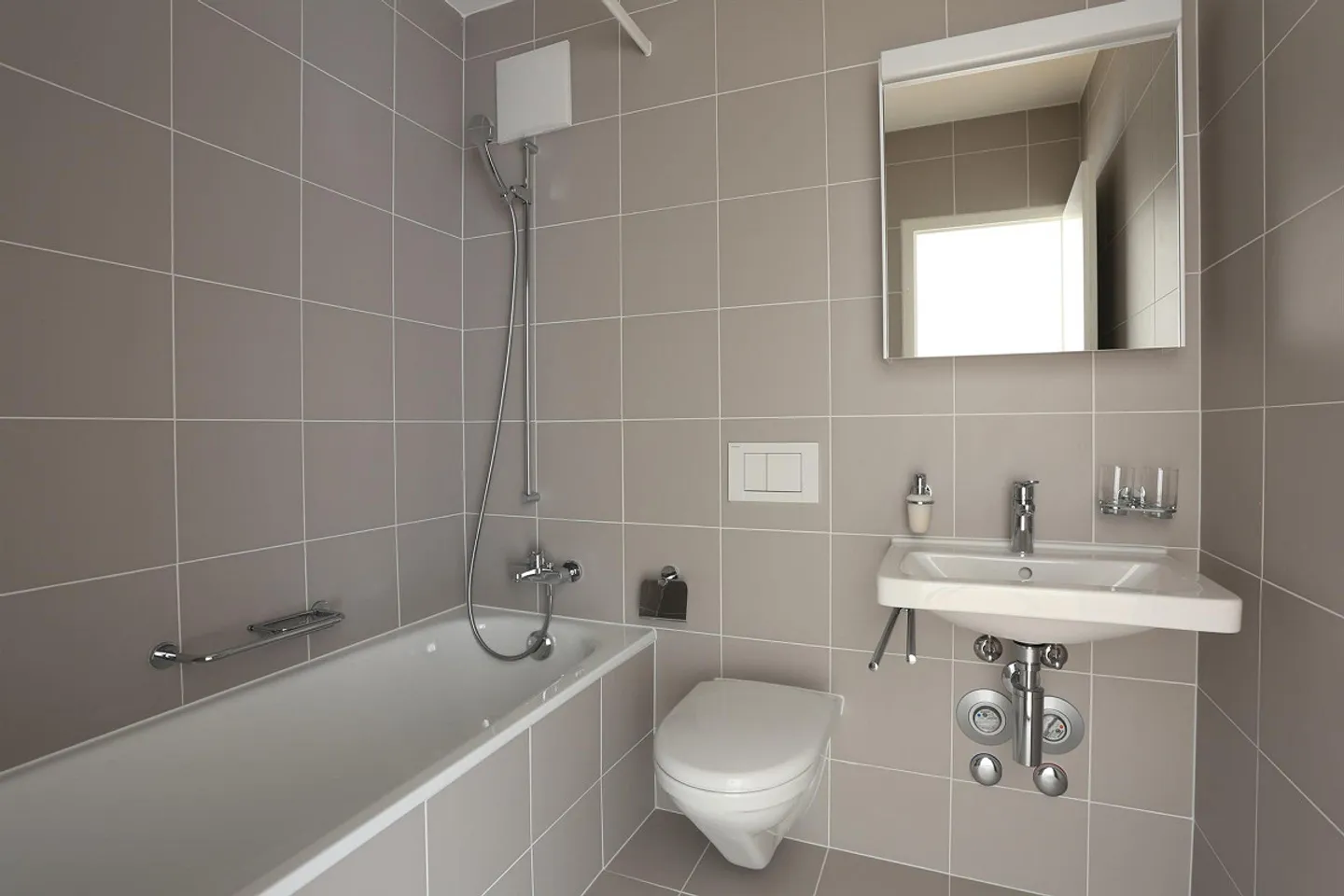 Moderne 2-Zimmerwohnung in Iselin - Foto 4 von 8