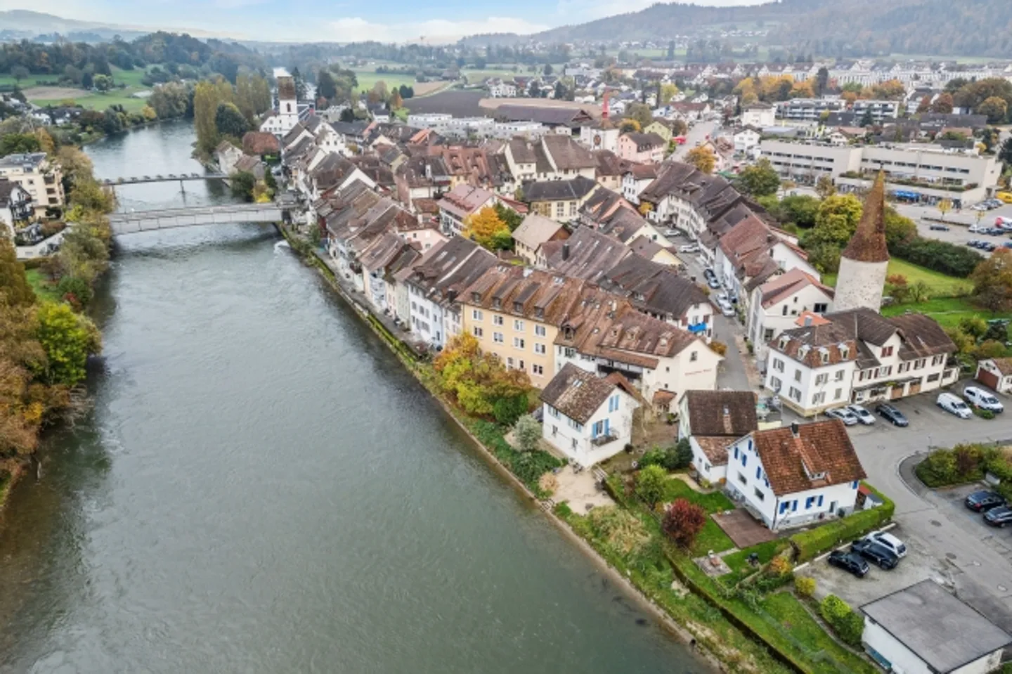 Affascinante proprietà residenziale e commerciale con 8 unità - Foto 3 di 11