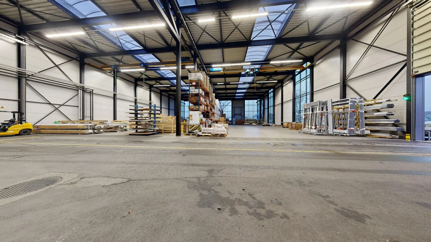 Moderna sala di produzione o magazzino con quasi 11 m di altezza - Foto 5 di 8