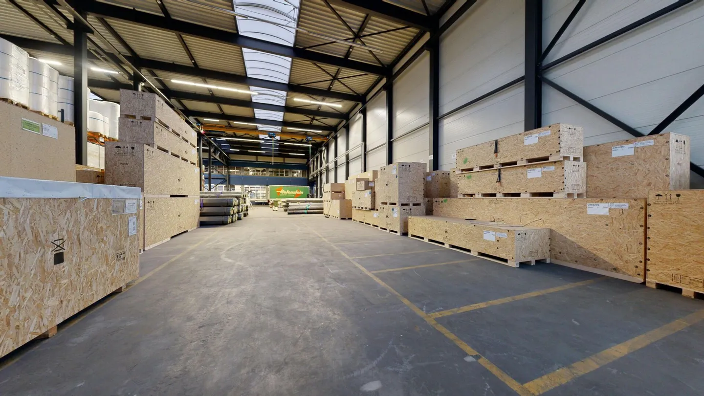 Moderna sala di produzione o magazzino con quasi 11 m di altezza - Foto 6 di 8