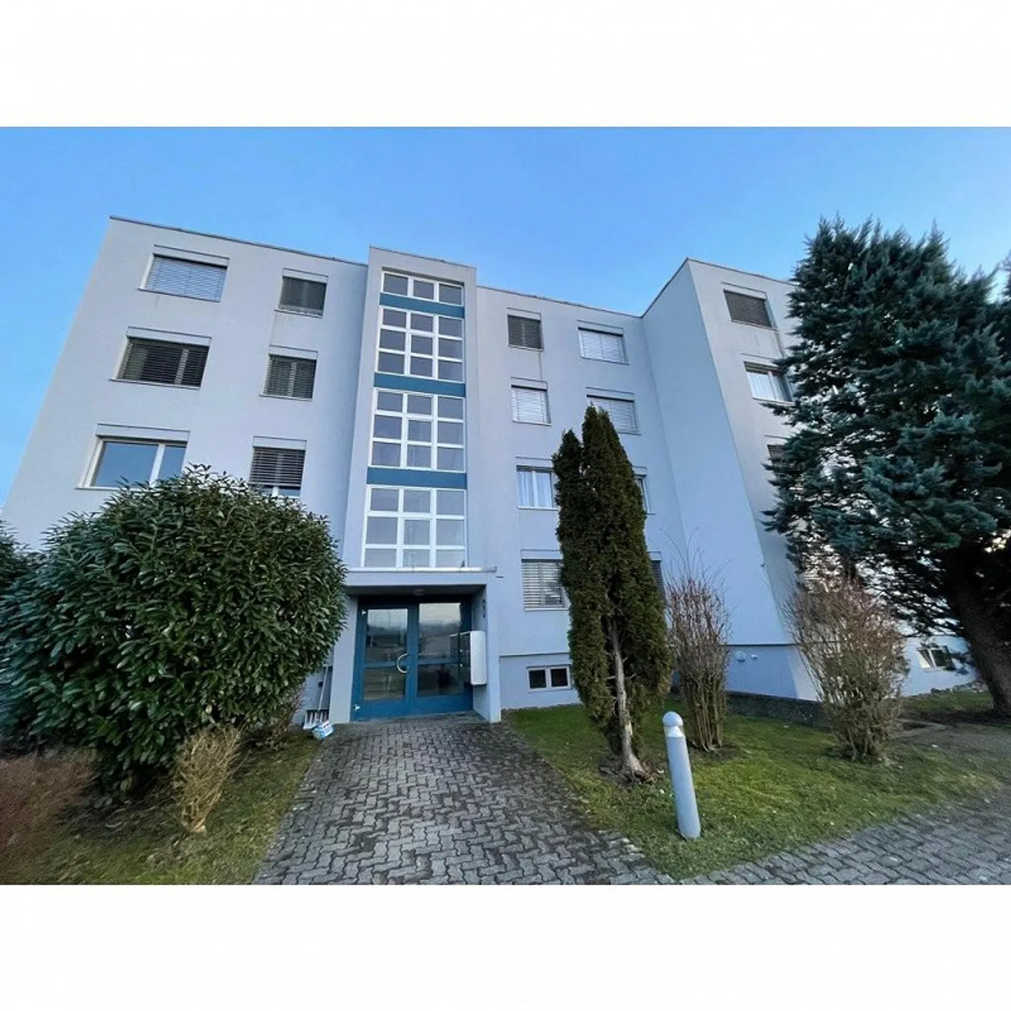 Vivre agréablement dans un quartier familial - Photo 1 sur 7