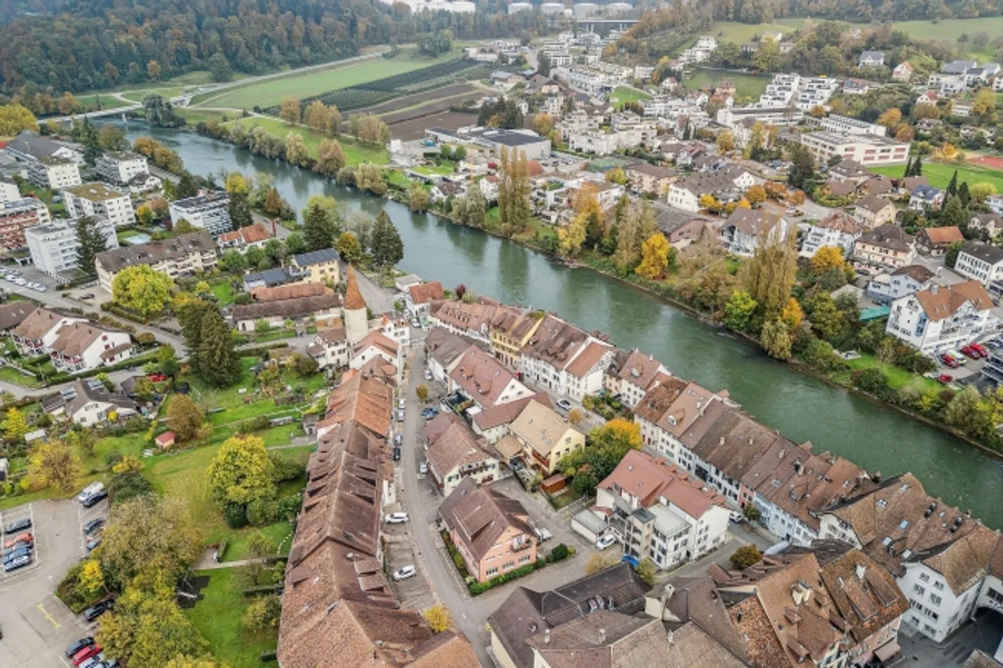 Affascinante proprietà residenziale e commerciale con 8 unità - Foto 10 di 11