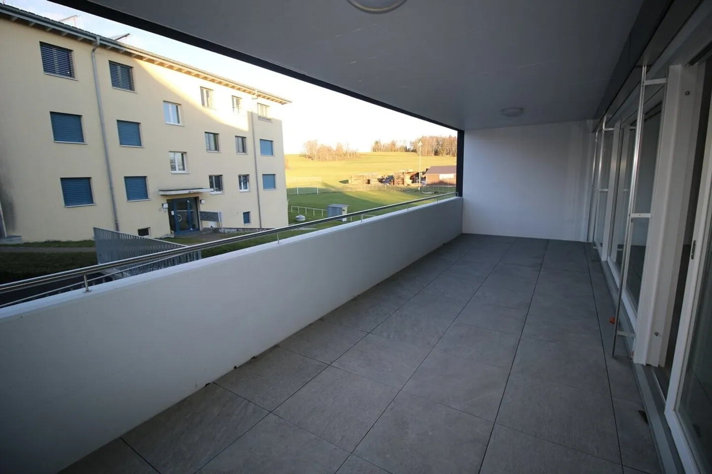 Apartment for rent - Photo 4 of 13