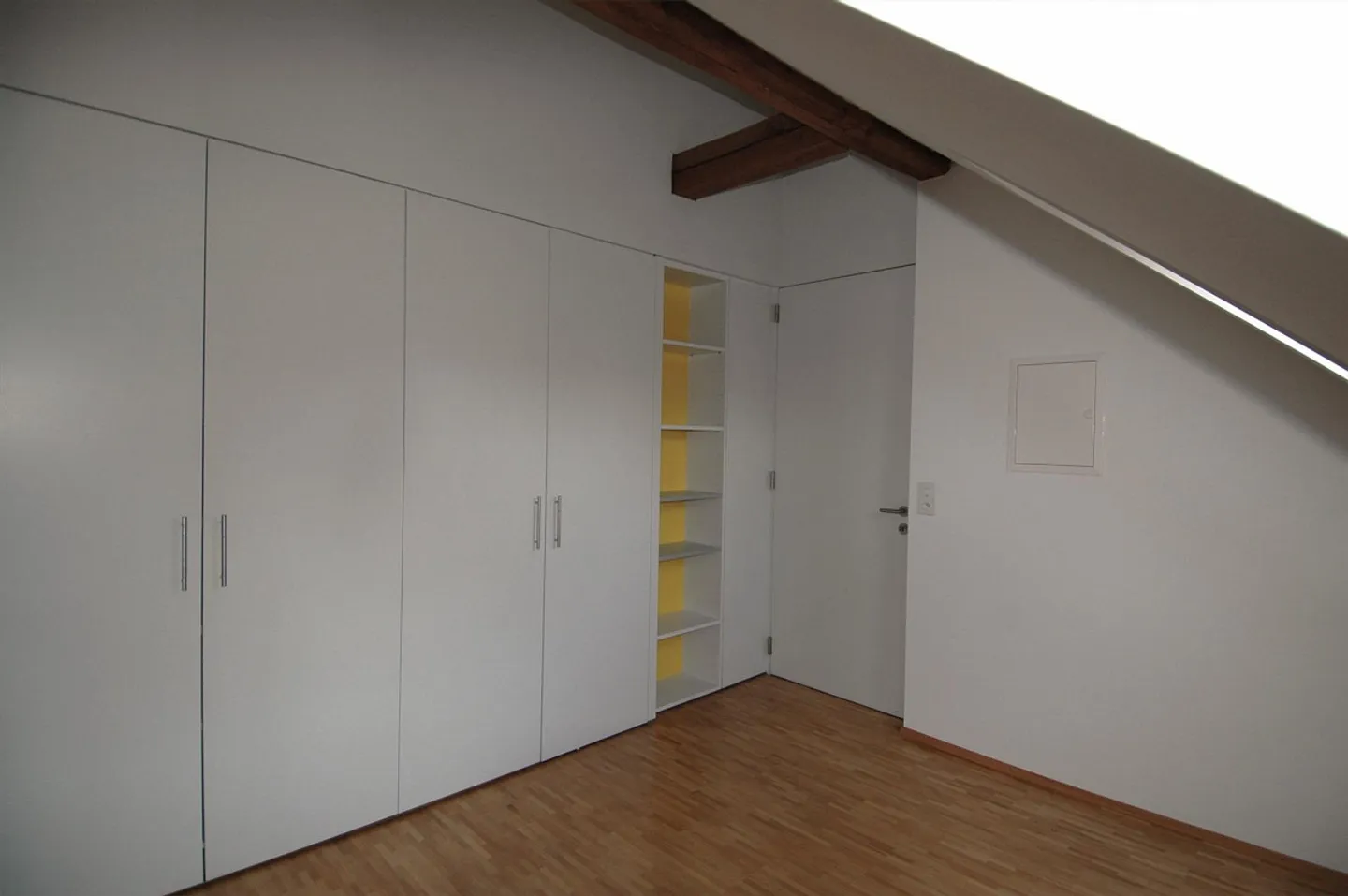 Attico attraente con terrazza sul tetto nel popolare quartiere Mattenhof - Foto 17 di 27