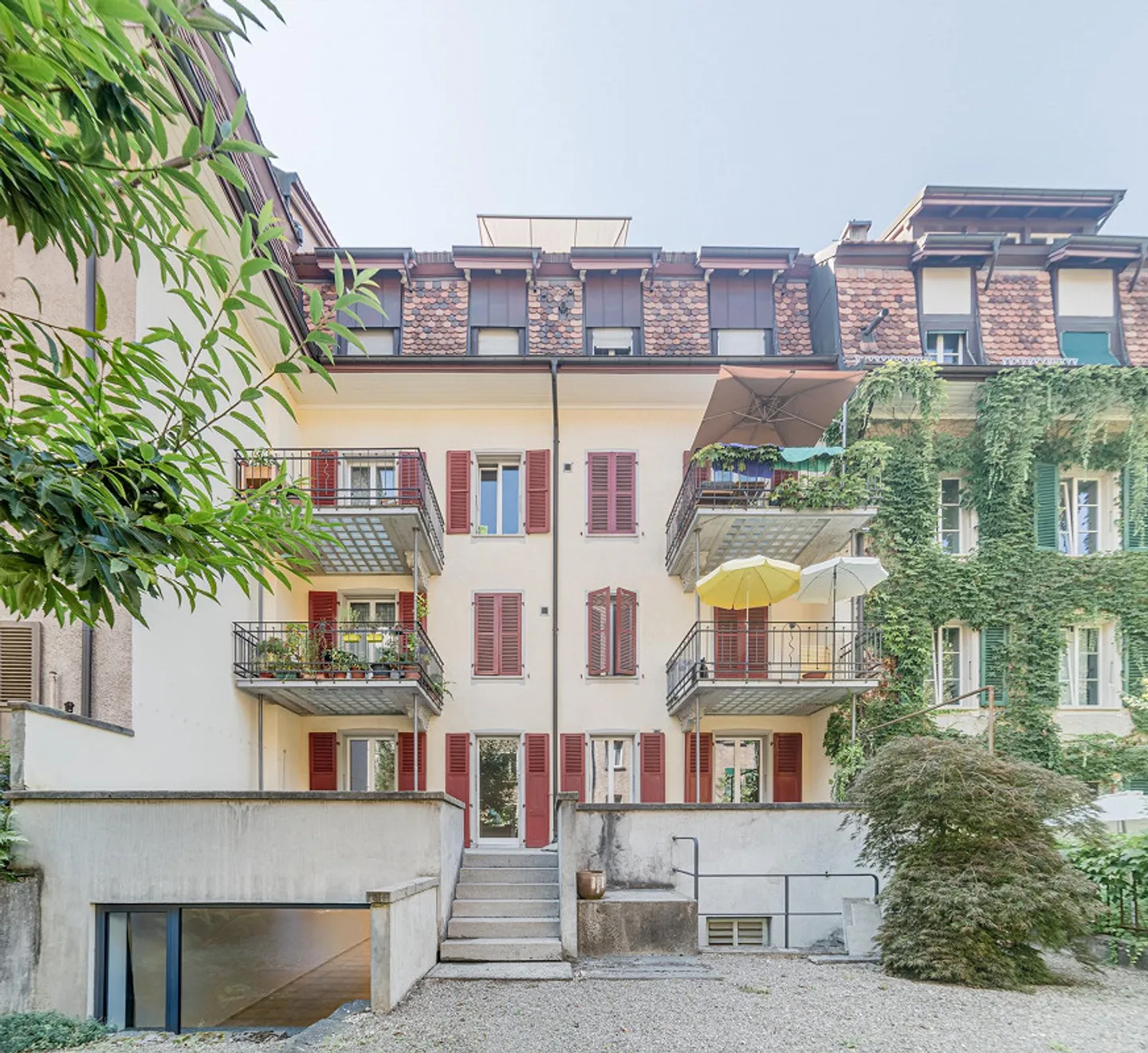 Attico attraente con terrazza sul tetto nel popolare quartiere Mattenhof - Foto 24 di 27