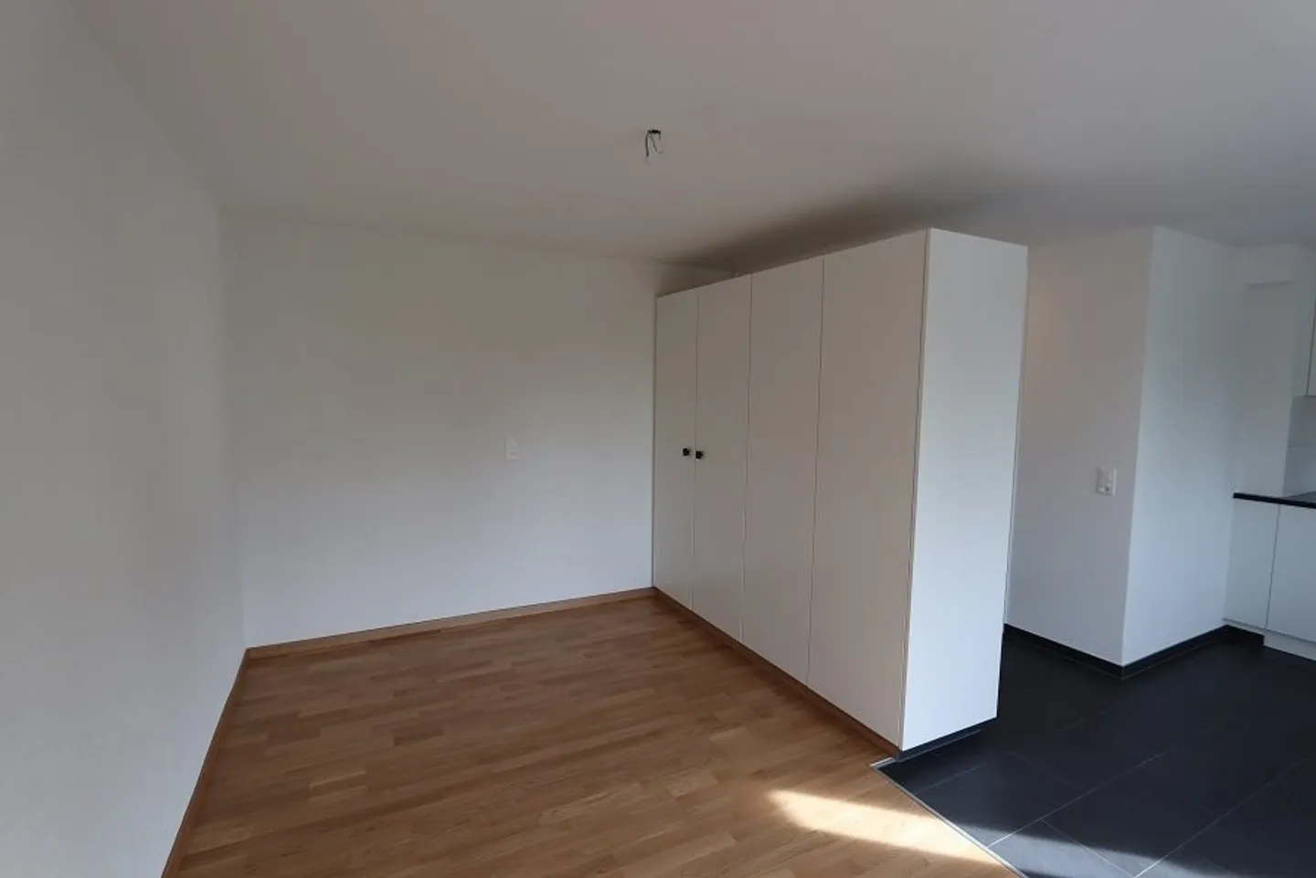 Appartamento ristrutturato di 1,5 stanze con balcone - Foto 3 di 4