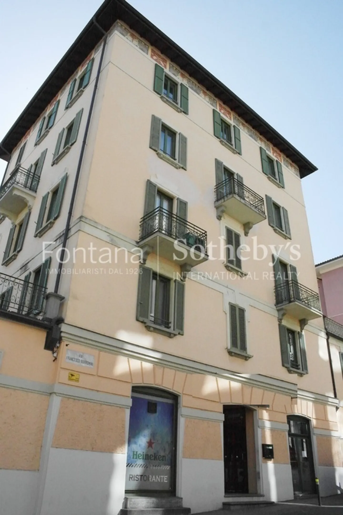 OFFICE LUGANO - Photo 1 of 5