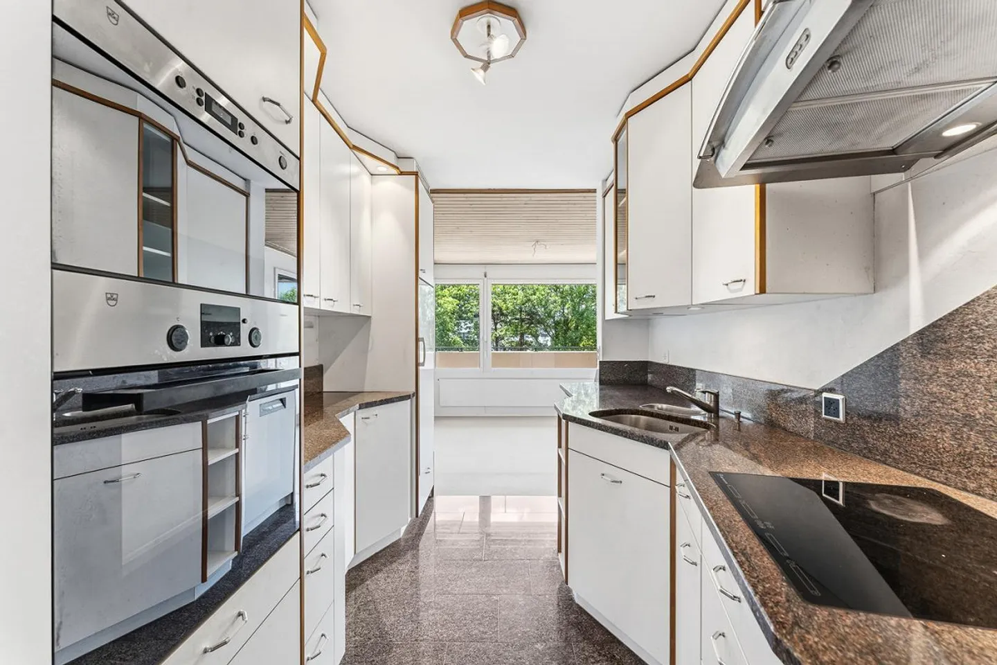 Bellissimo appartamento di 4.5 stanze al 3° piano Landhausstrasse 4e - Foto 13 di 22