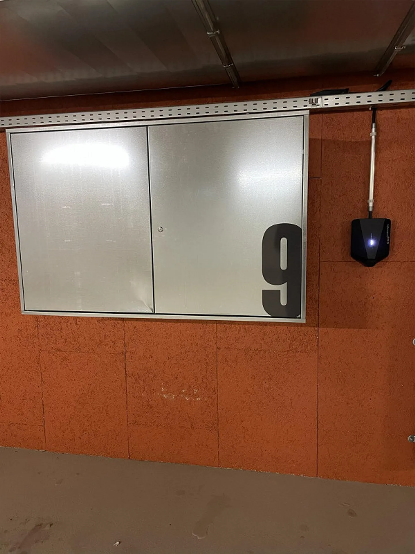 Tiefgaragenplatz mit E-Ladestation - Foto 2 von 2