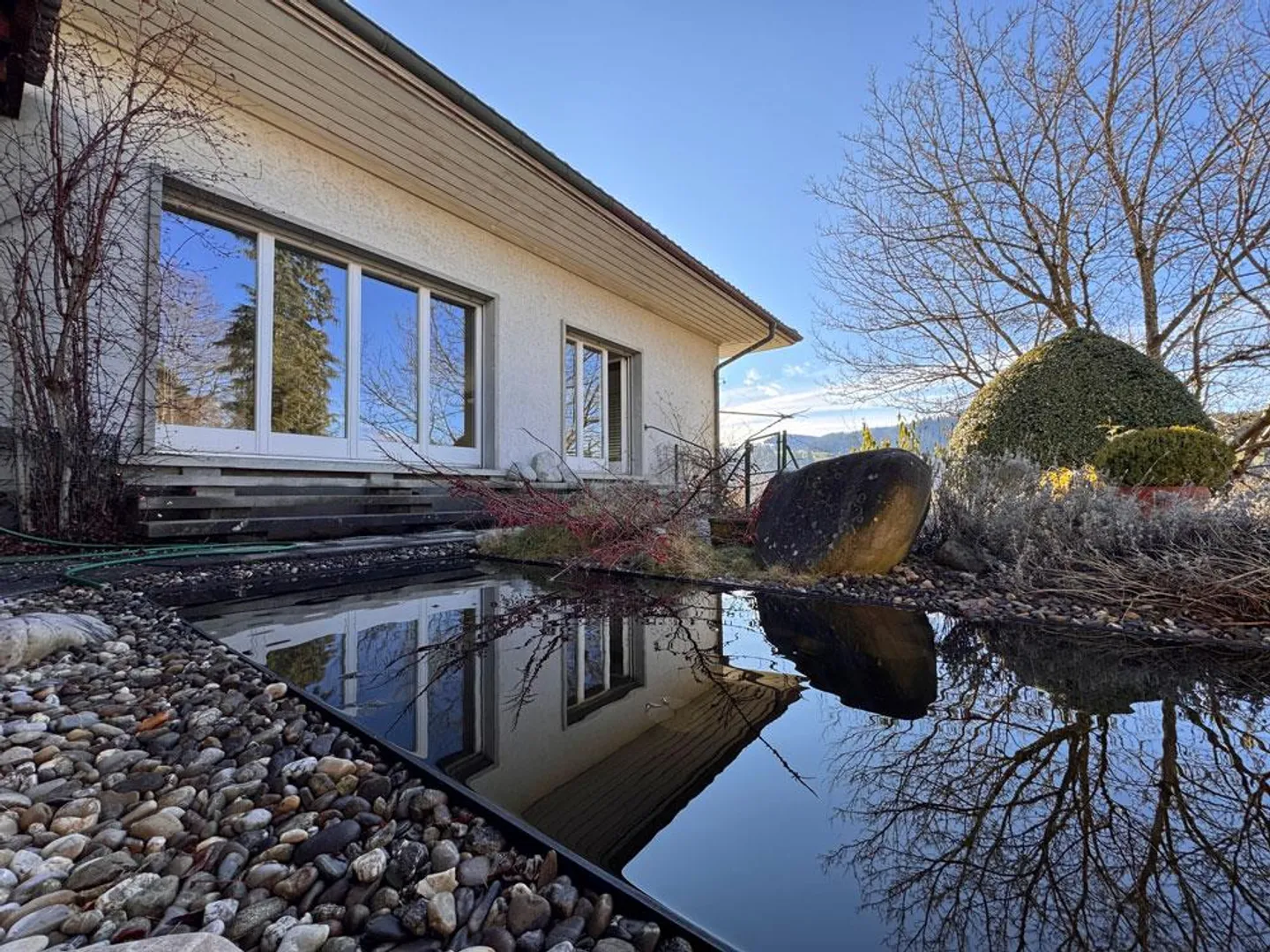 Villa in exclusive southern slope location - Photo 1 of 15