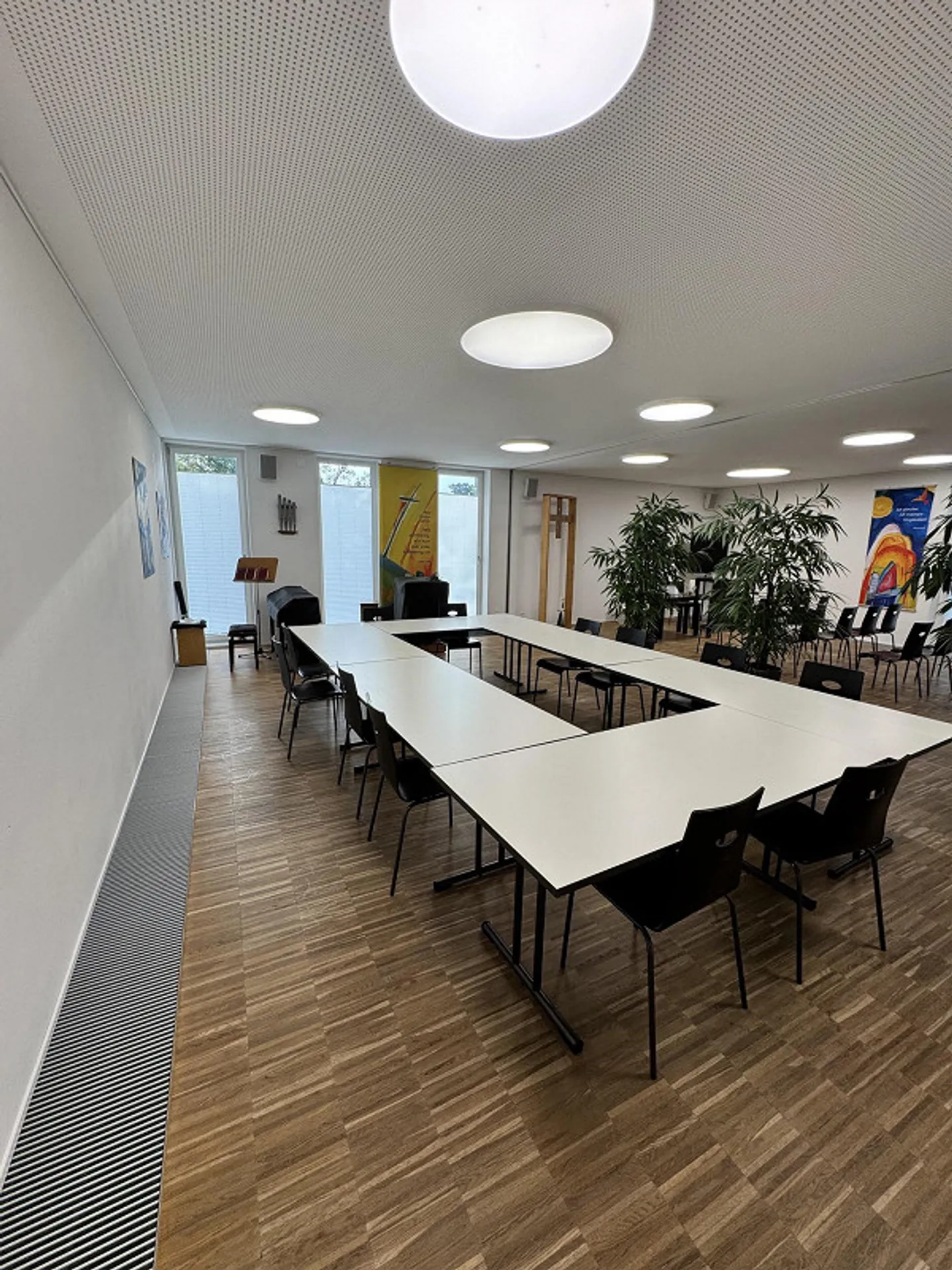 Ampie strutture commerciali di 218m2 nel centro di Rothenburg - Foto 4 di 17