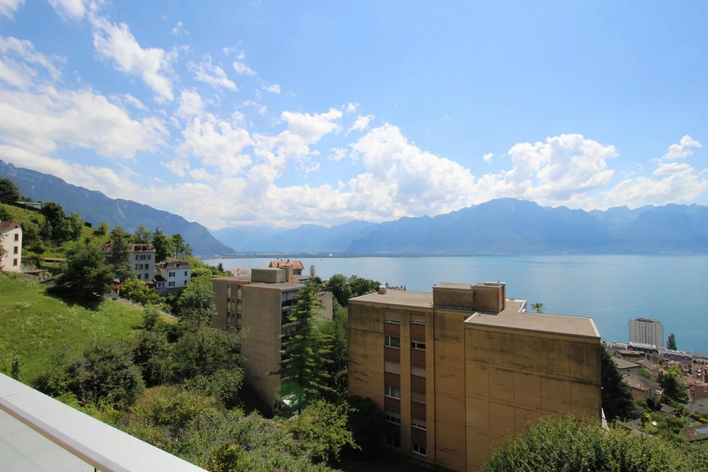 Attico Stupendo con Vista Lago - Foto 7 di 13