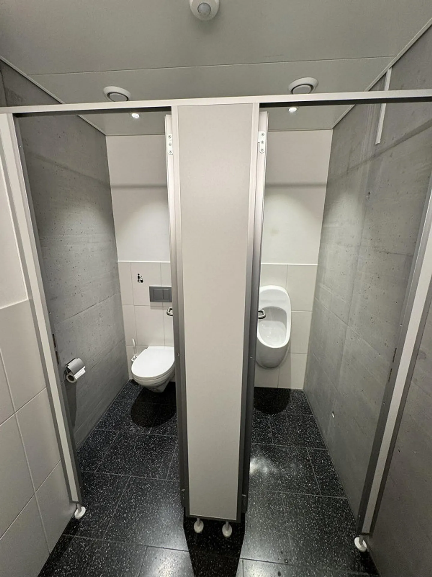 Ampie strutture commerciali di 218m2 nel centro di Rothenburg - Foto 14 di 17