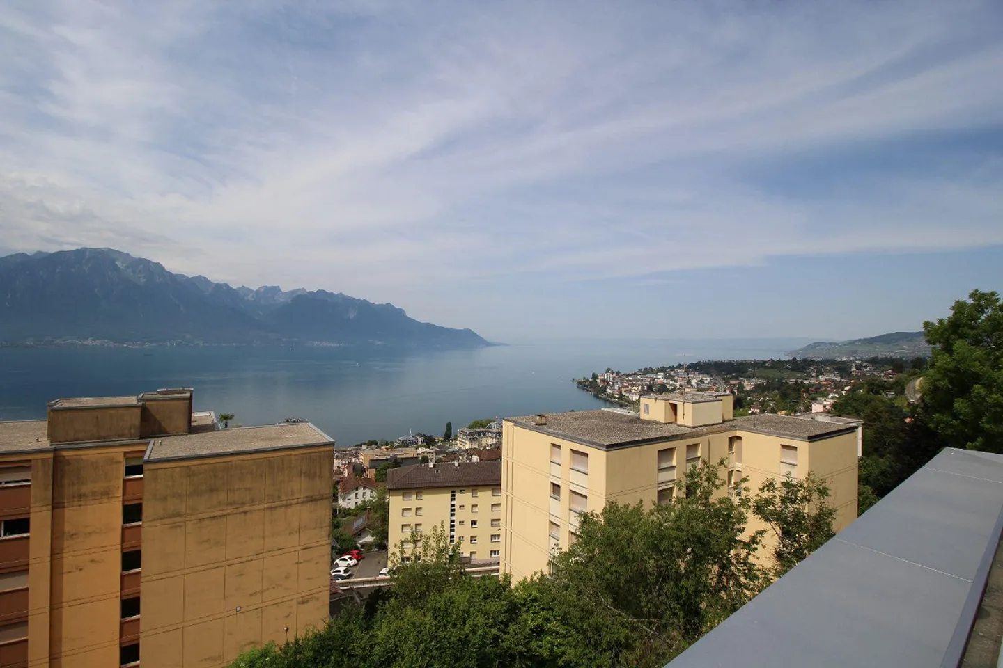 Attico Stupendo con Vista Lago - Foto 3 di 13