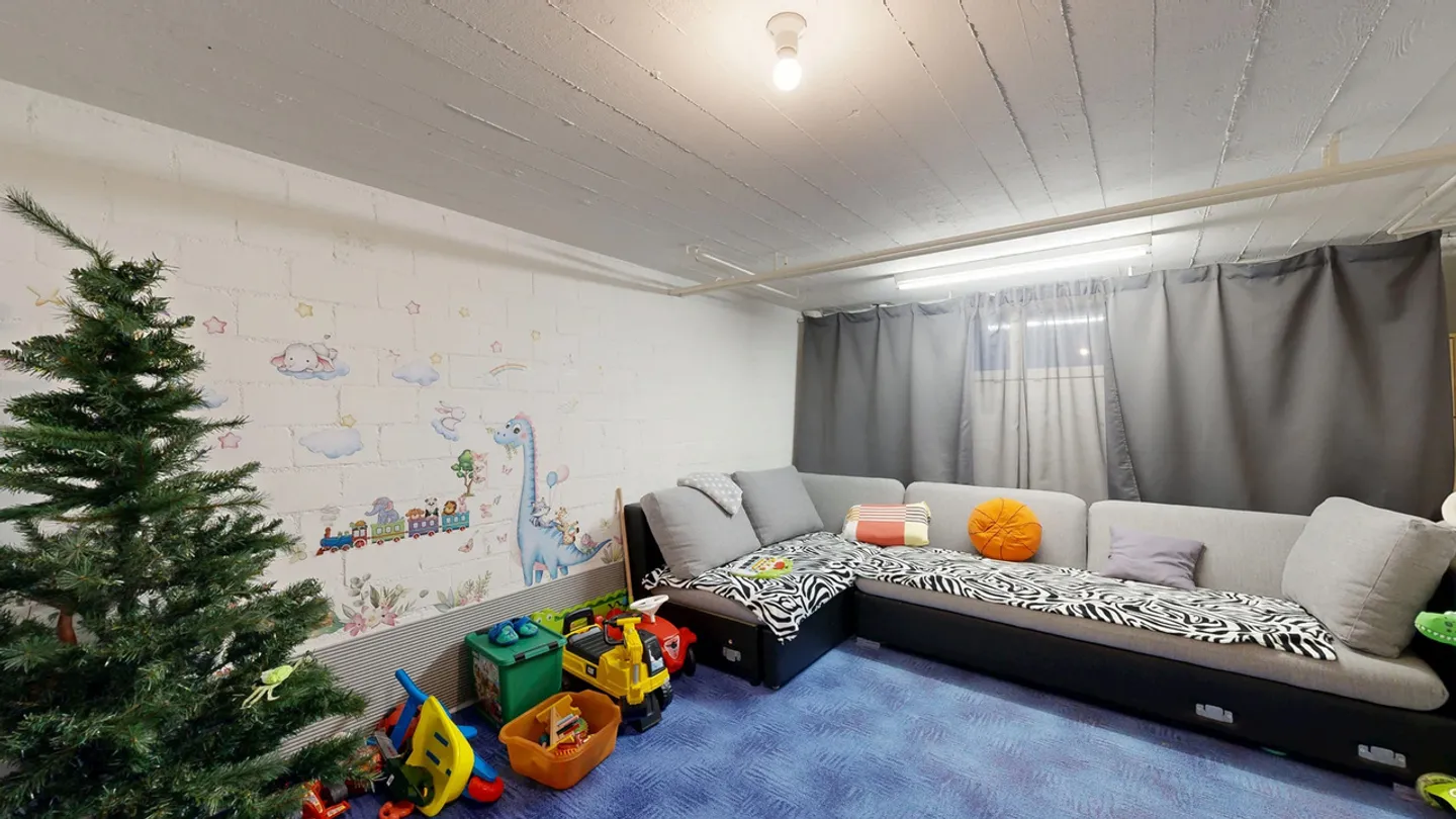 Detached 5.5-room single-family house with fireplace and hobby room - Photo 15 of 21