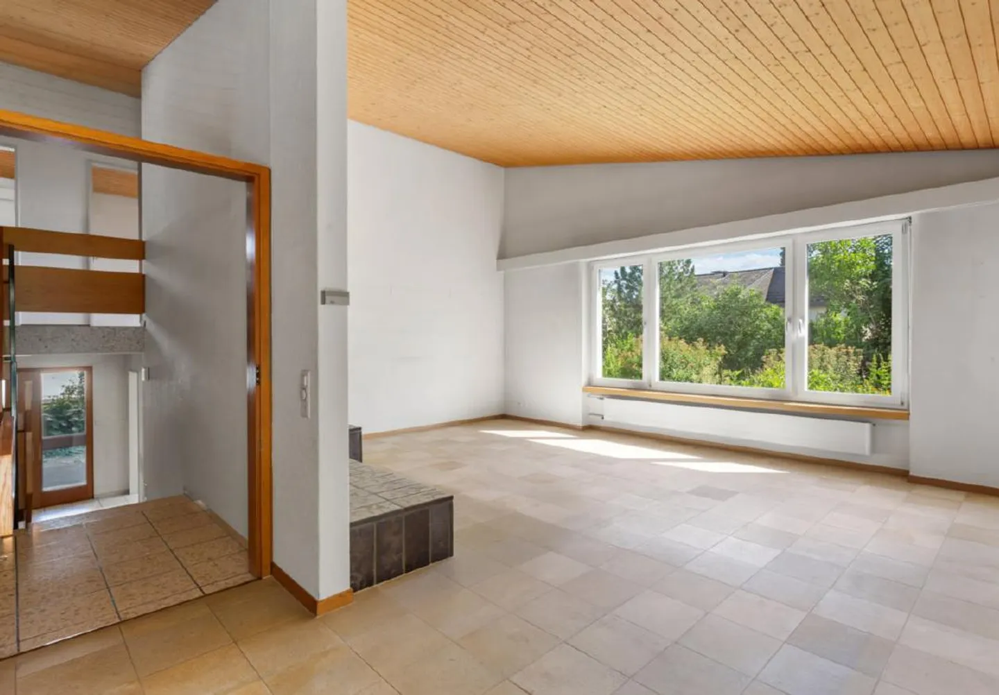 Charming Single-Family Home - Photo 3 of 15