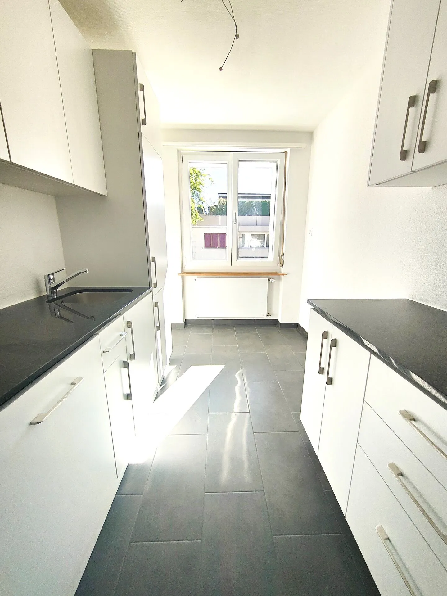 Spacious 2-room apartment in Reinach - Photo 4 of 7