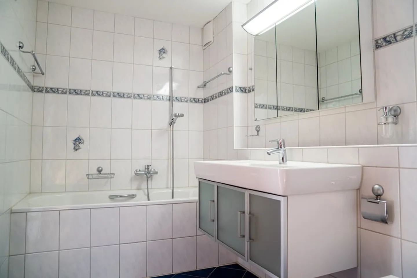 Modern 4.5-room apartment with Jura view in Biel - Photo 9 of 13
