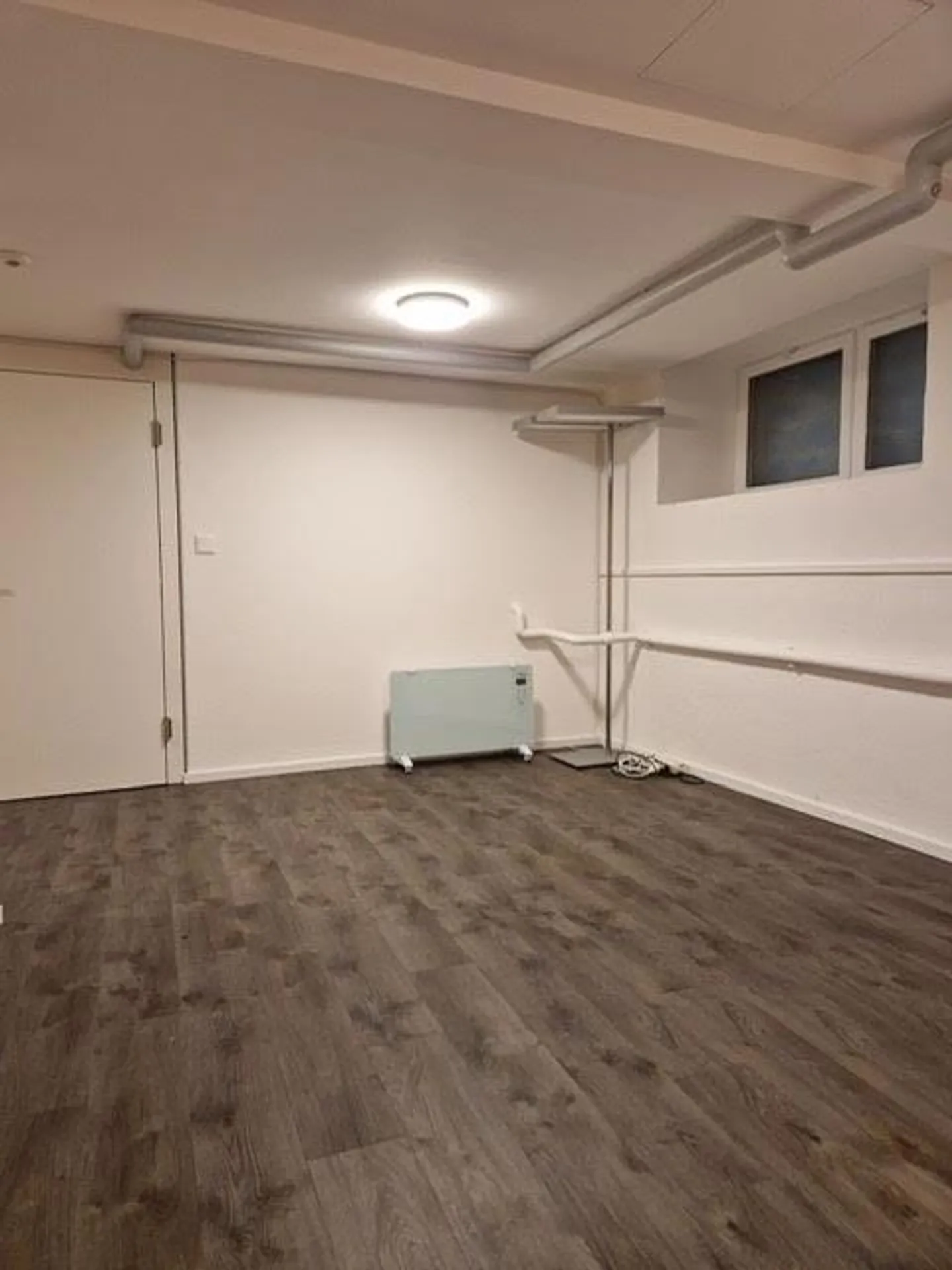 Espace de bureau/espace commercial - Photo 3 sur 9