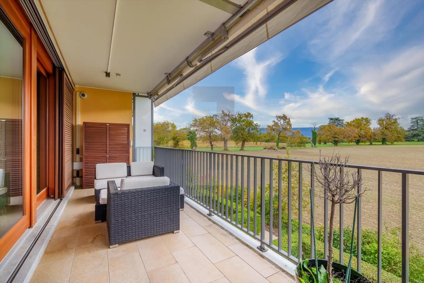 Exklusiv: Großartige, außergewöhnliche Wohnung in der Nähe von Vésenaz - Foto 3 von 7