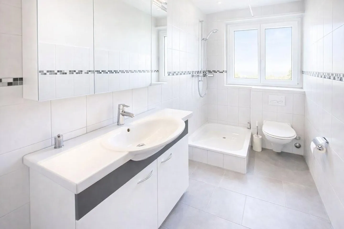 1 Month Free - Charming 3.5-Room Apartment for Rent - Photo 5 of 5