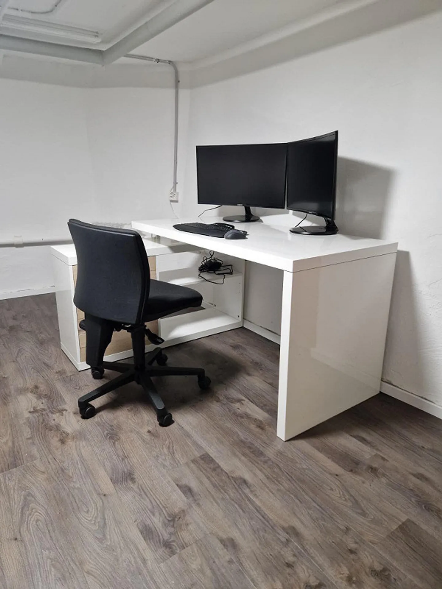 Espace de bureau/espace commercial - Photo 8 sur 9