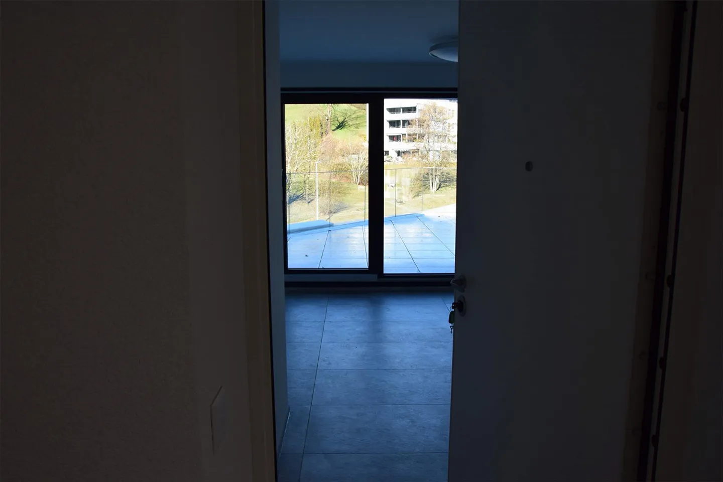 Appartamento attico di 4,5 locali con vista lago - Foto 3 di 27