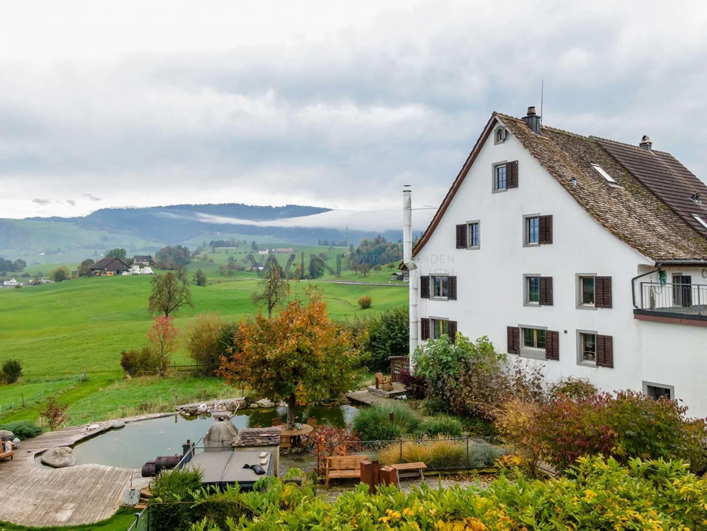 Charmantes Mehrfamilienhaus - Foto 2 von 13