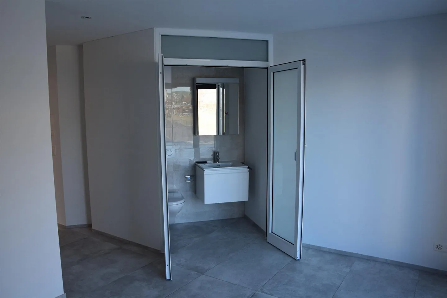 Appartamento attico di 4,5 locali con vista lago - Foto 5 di 27