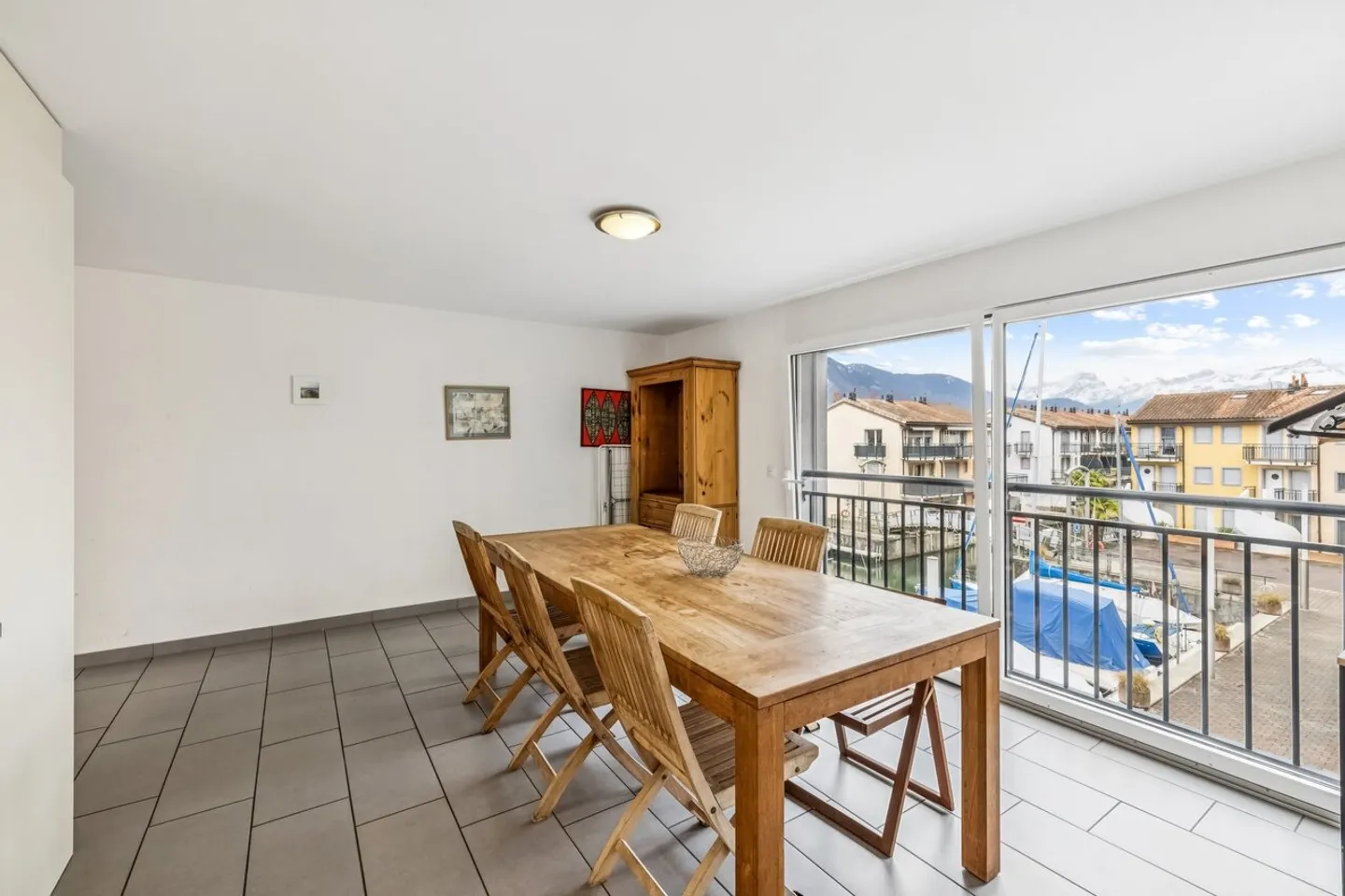 5.5-room apartment with lake view - Photo 4 of 11