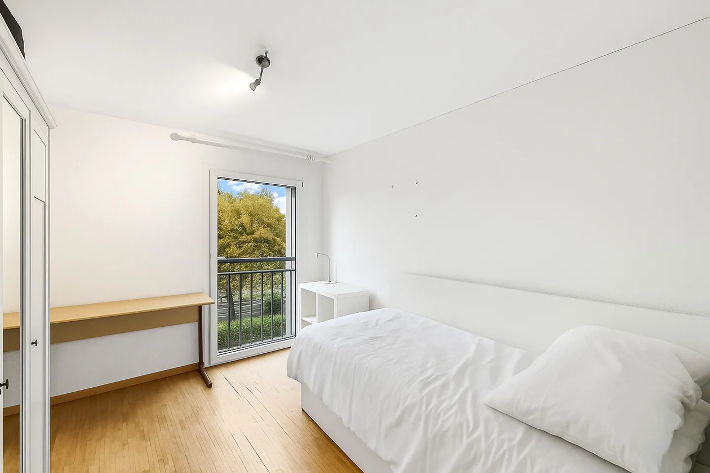 5.5-room apartment with lake view - Photo 7 of 11