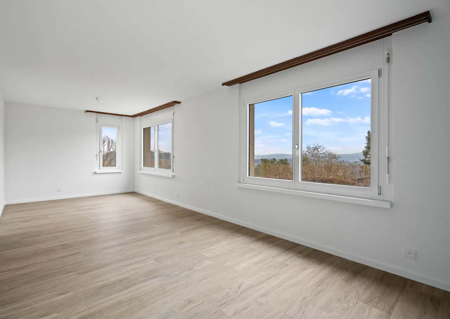 Maison individuelle indépendante dans un quartier résidentiel calme et élevé - Photo 3 sur 5