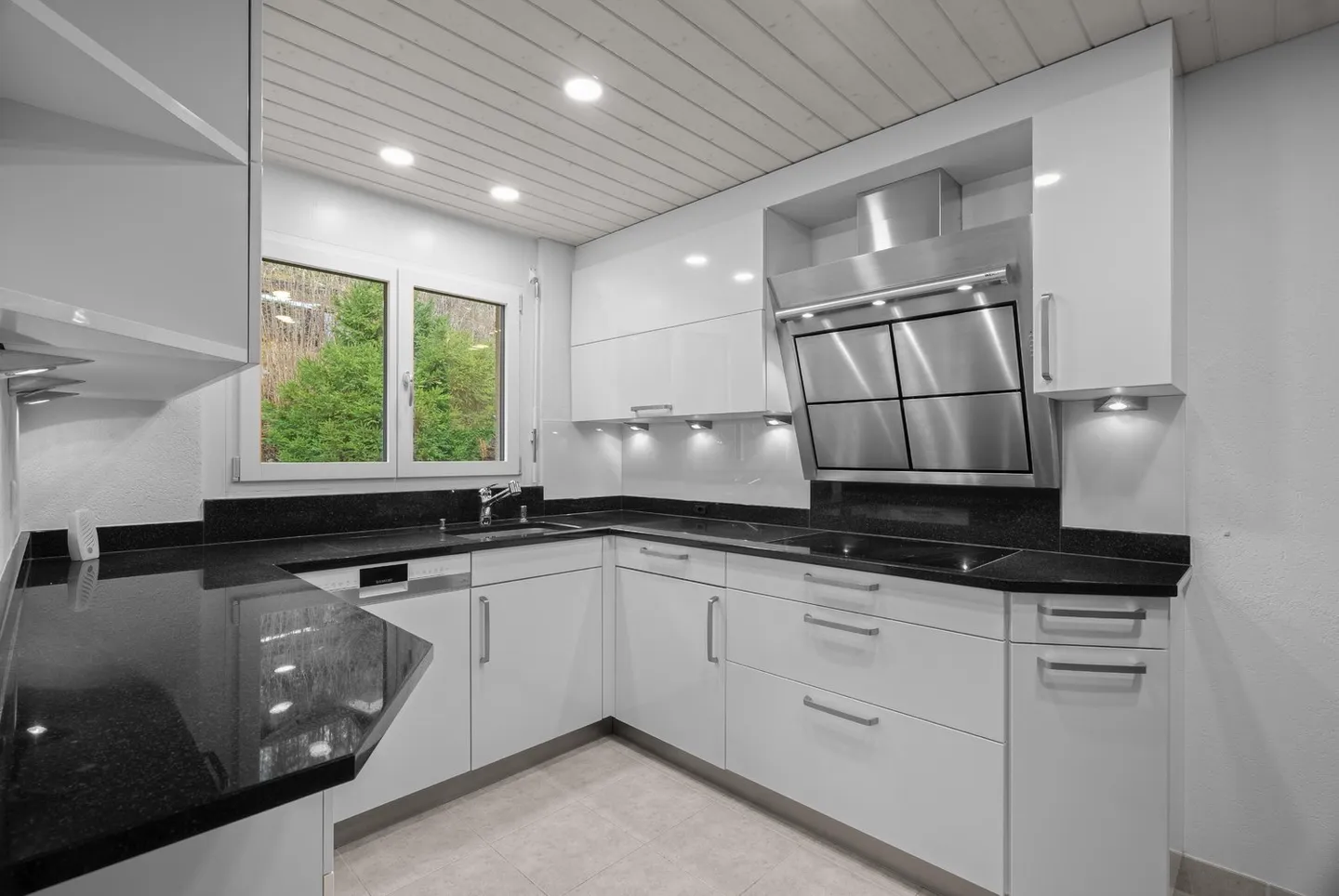 Maison individuelle indépendante dans un quartier résidentiel calme et élevé - Photo 4 sur 5