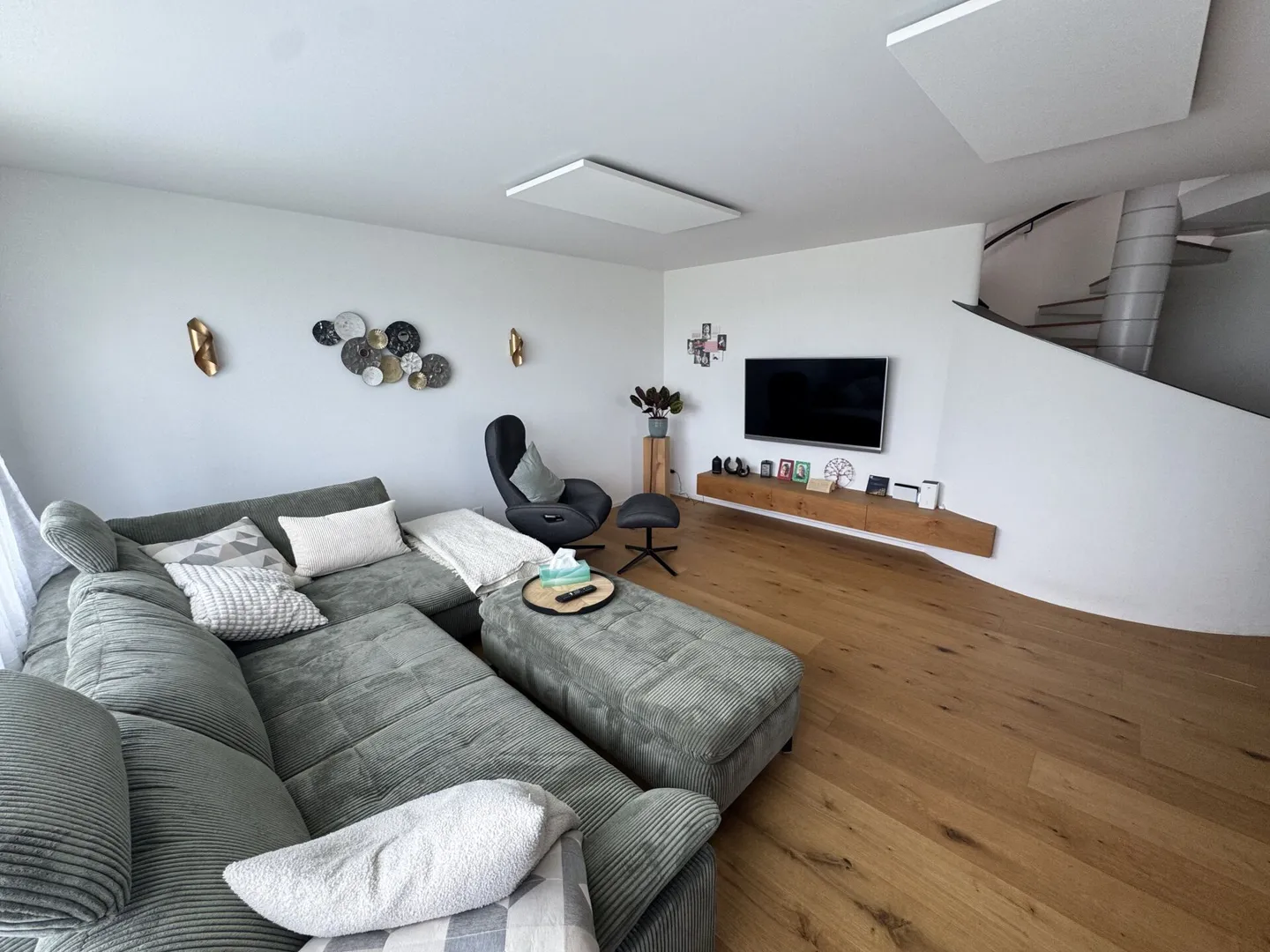 Casa unifamiliare di 5 stanze con giardino e vista panoramica - Foto 4 di 14