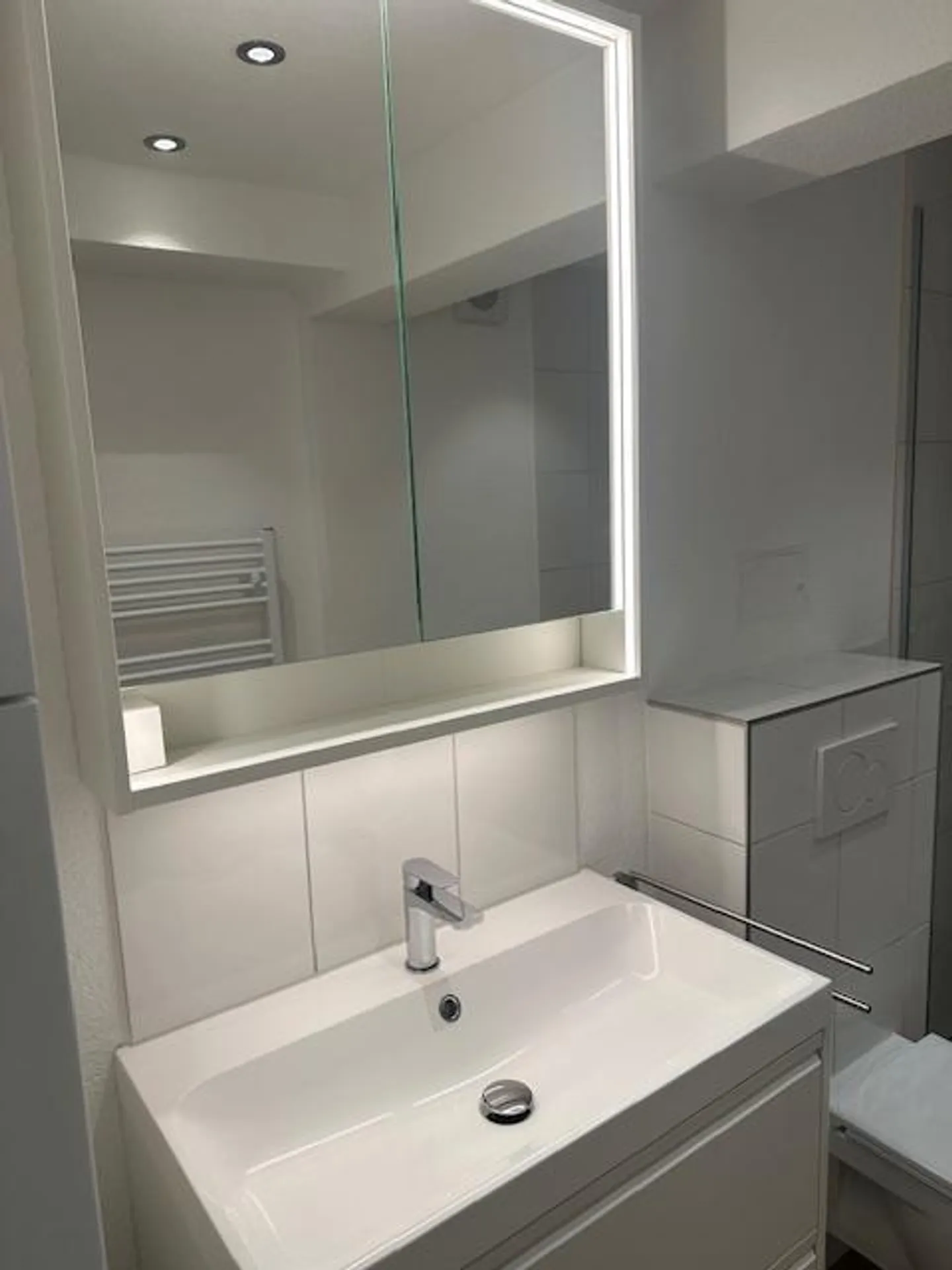 appartamento luminoso con 1 camera da letto, recentemente ristrutturato - Foto 7 di 9