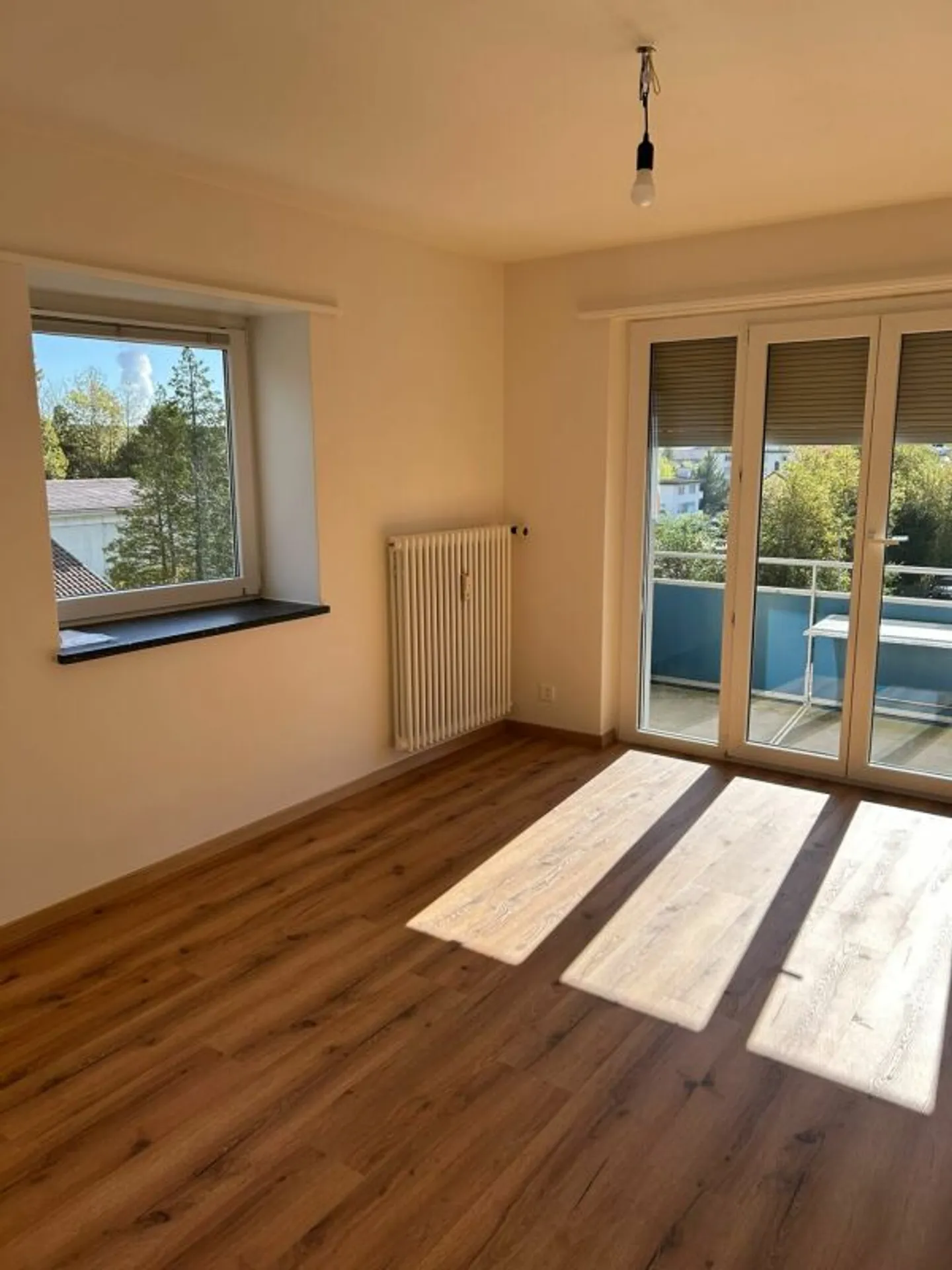 Newly renovated 2.5 room apartment in Trimbach - Photo 2 of 10