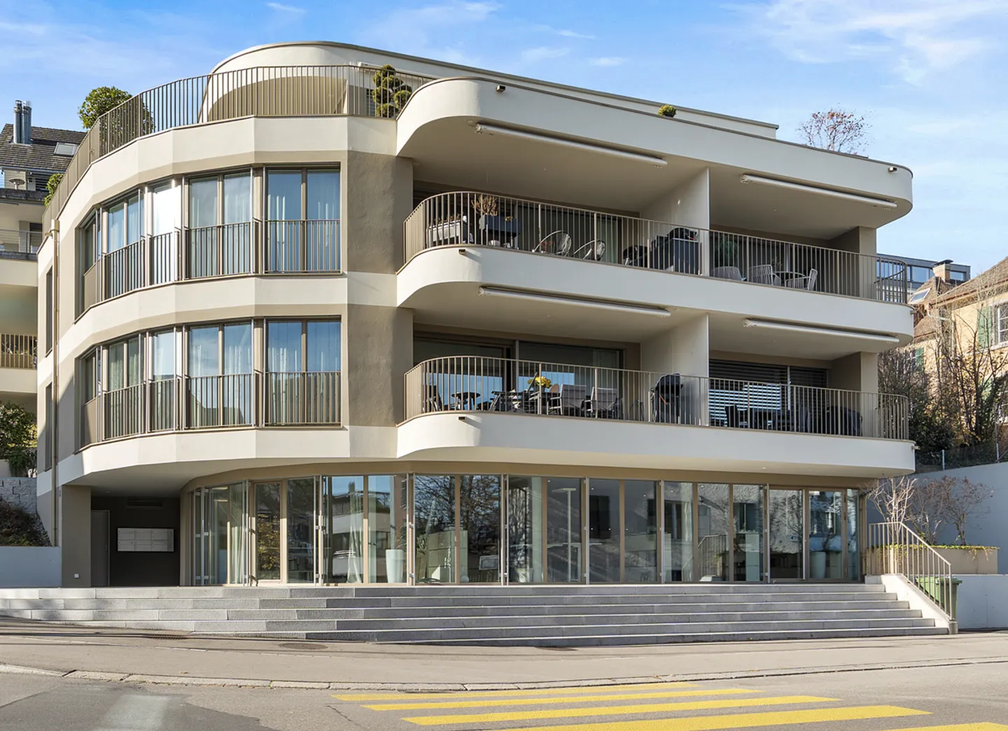 Espace Commercial sur Mühlebachstrasse 36 : Votre Nouveau Lieu de Succès à Thalwil - Photo 1 sur 8