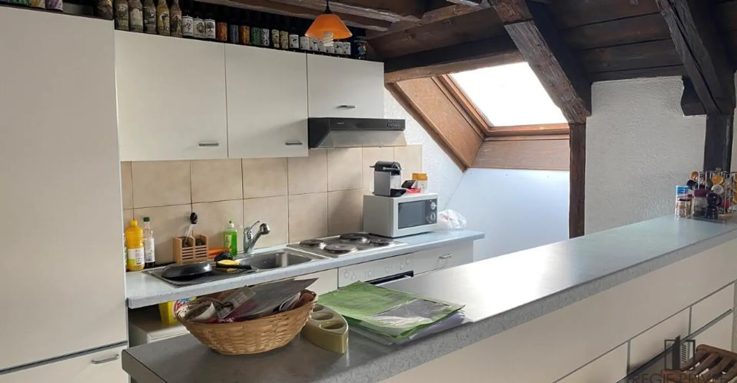Appartement Charmant au Centre-Ville - Photo 2 sur 8