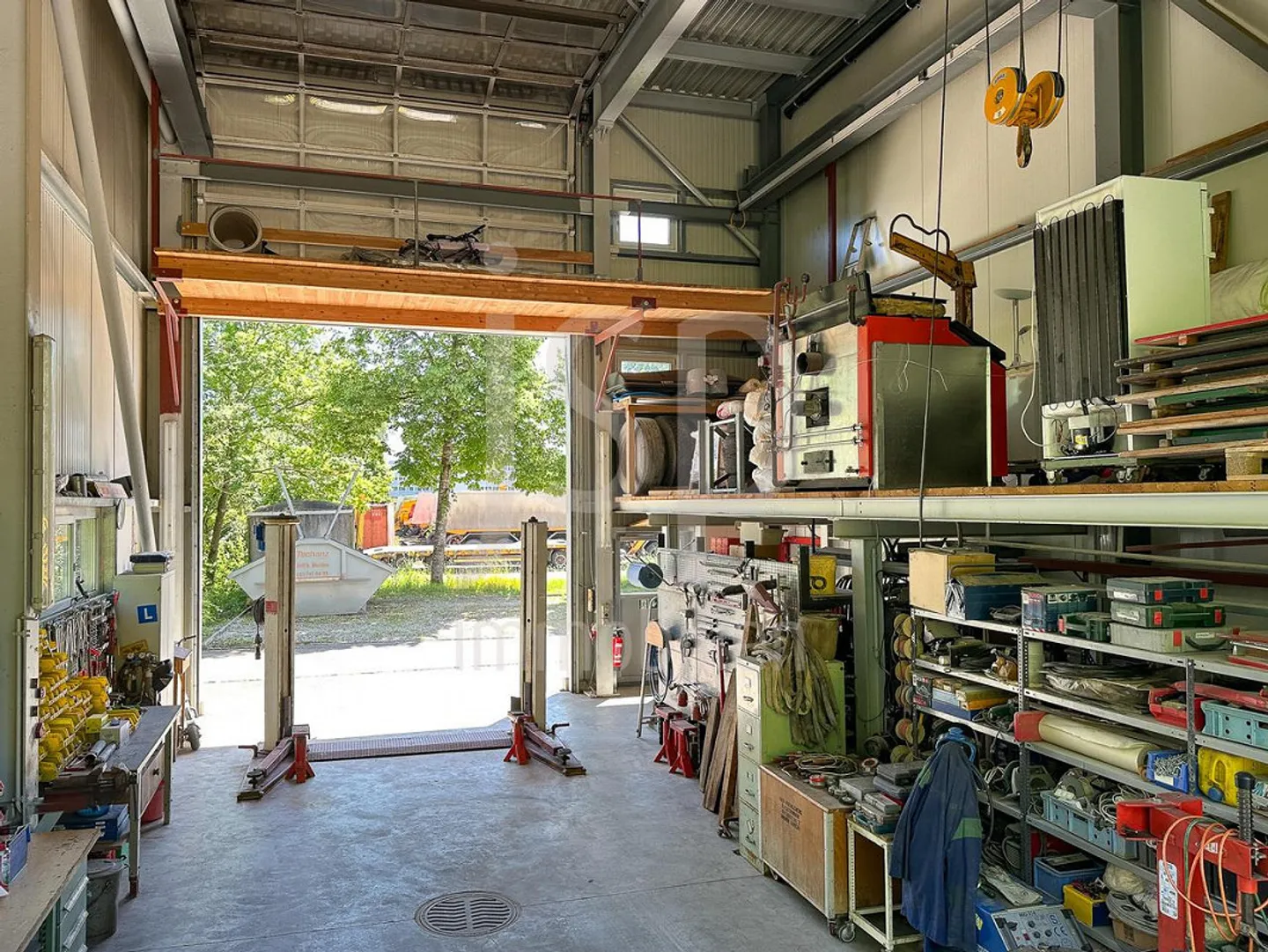 Propriété commerciale avec appartement en attique à Neuenegg - Photo 9 sur 30