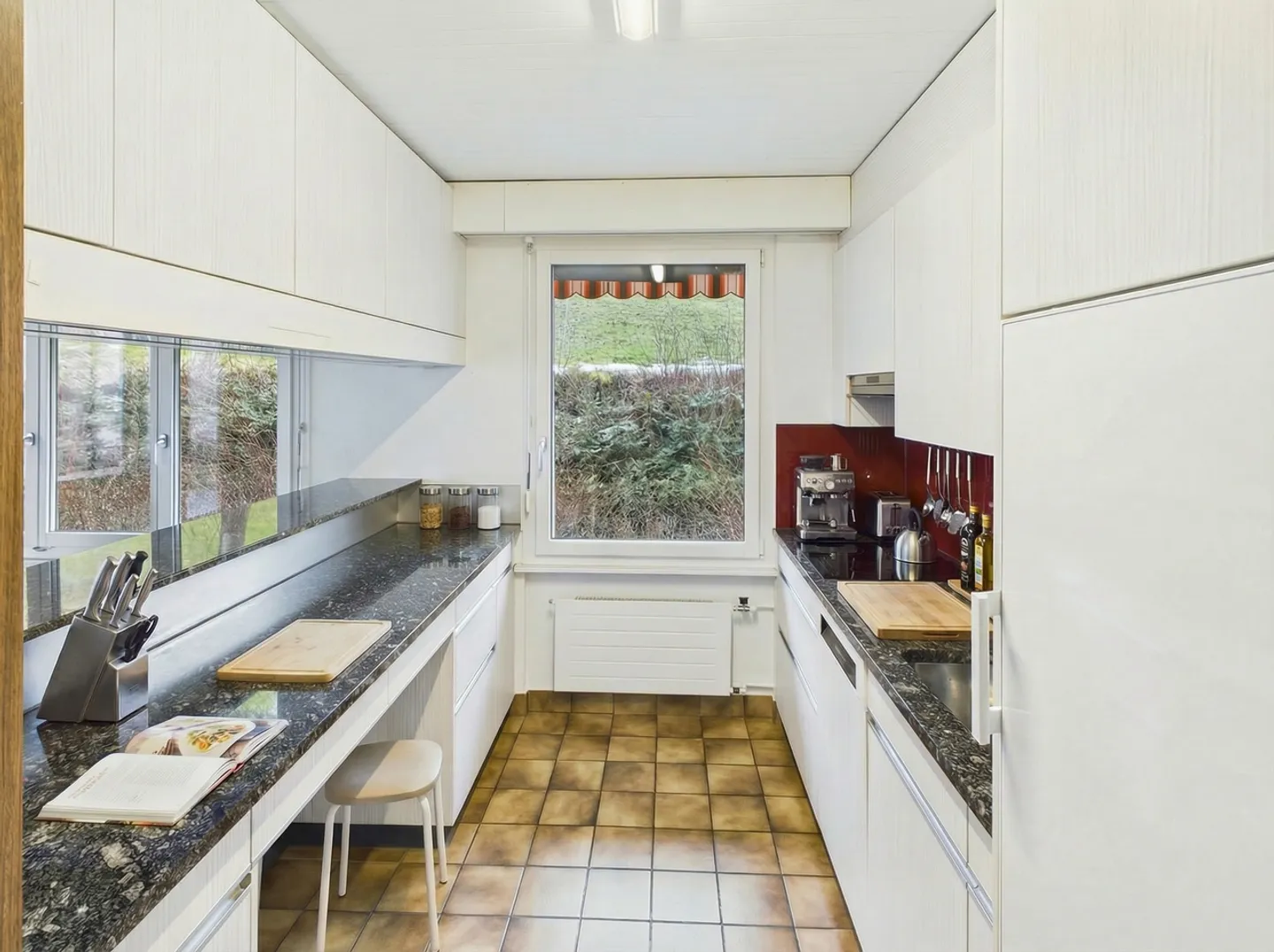 Quietly Located Single-Family House in Kriens - Photo 5 of 16