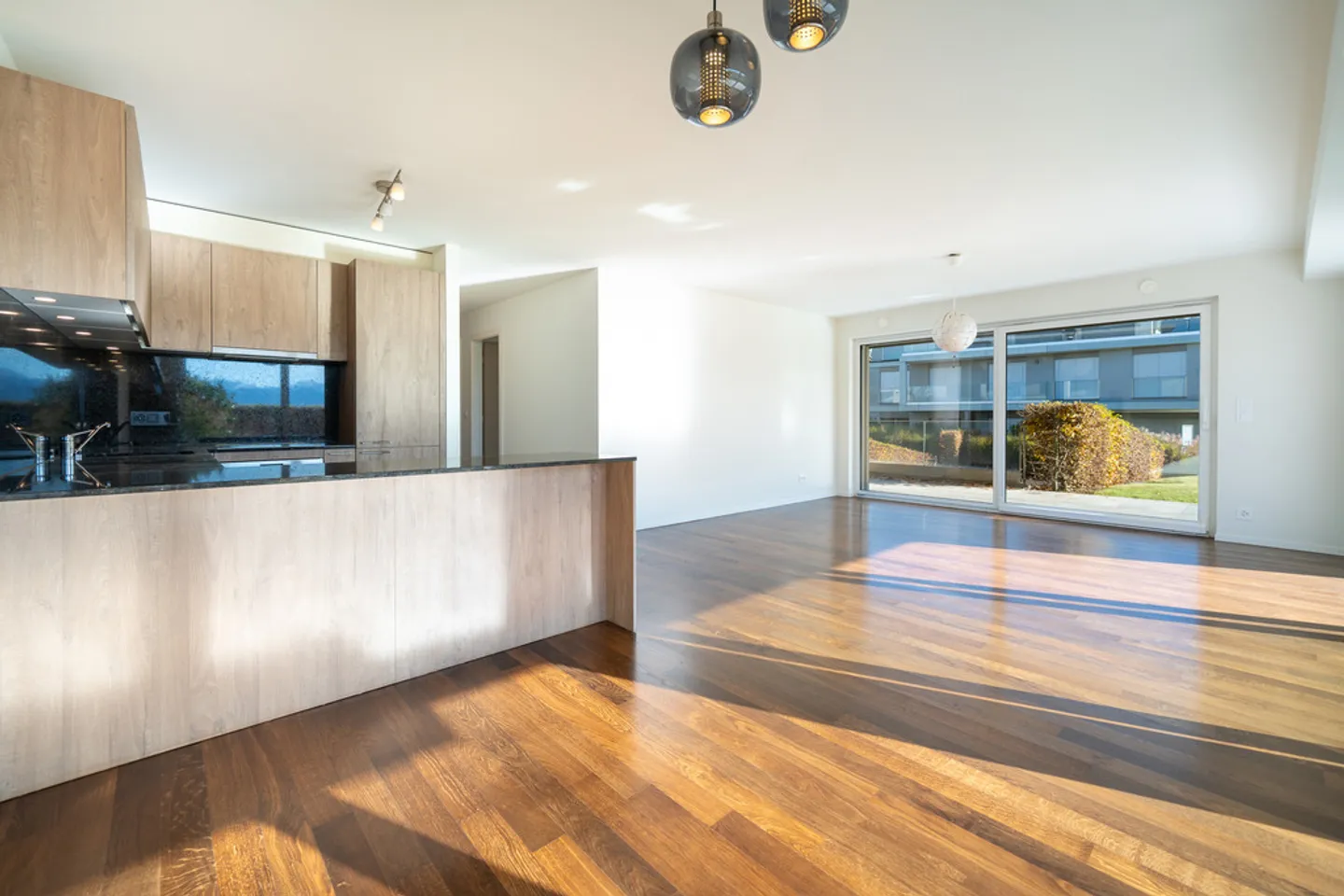 Apartment for rent - Photo 4 of 11