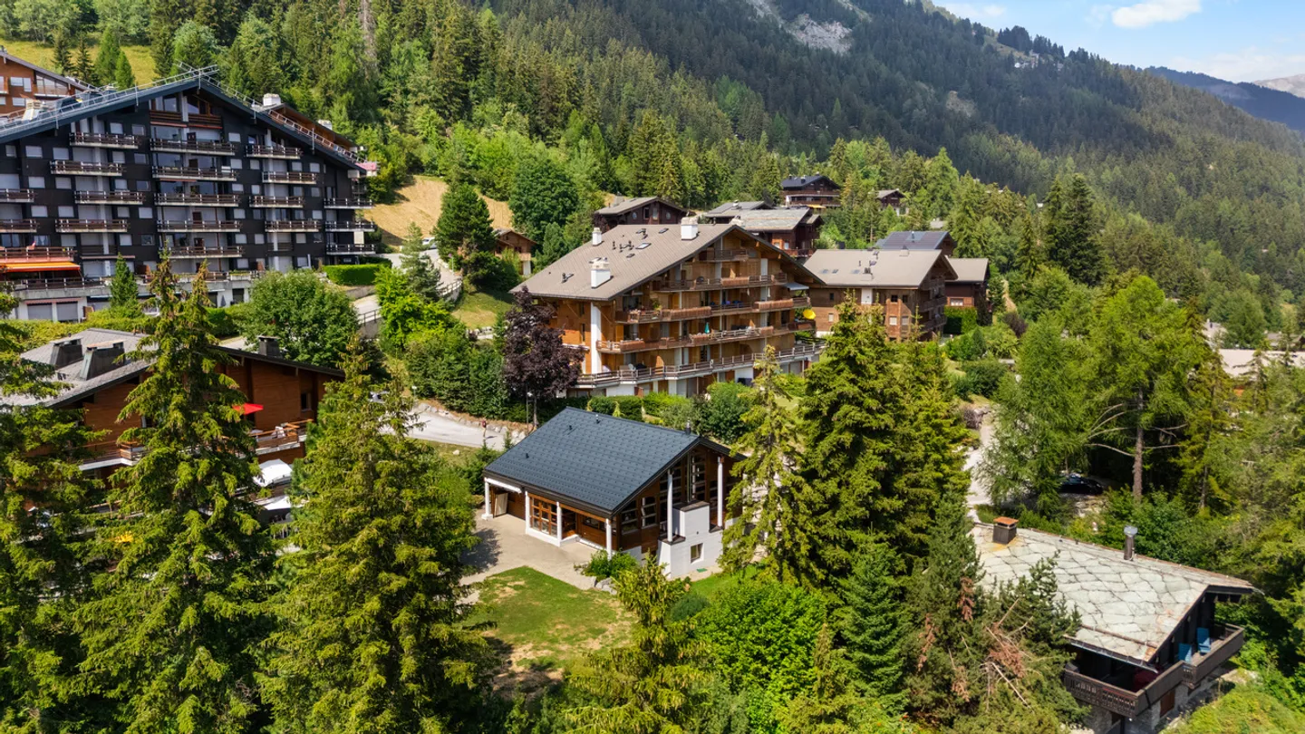 Charming Chalet in Anzère - Photo 15 of 15