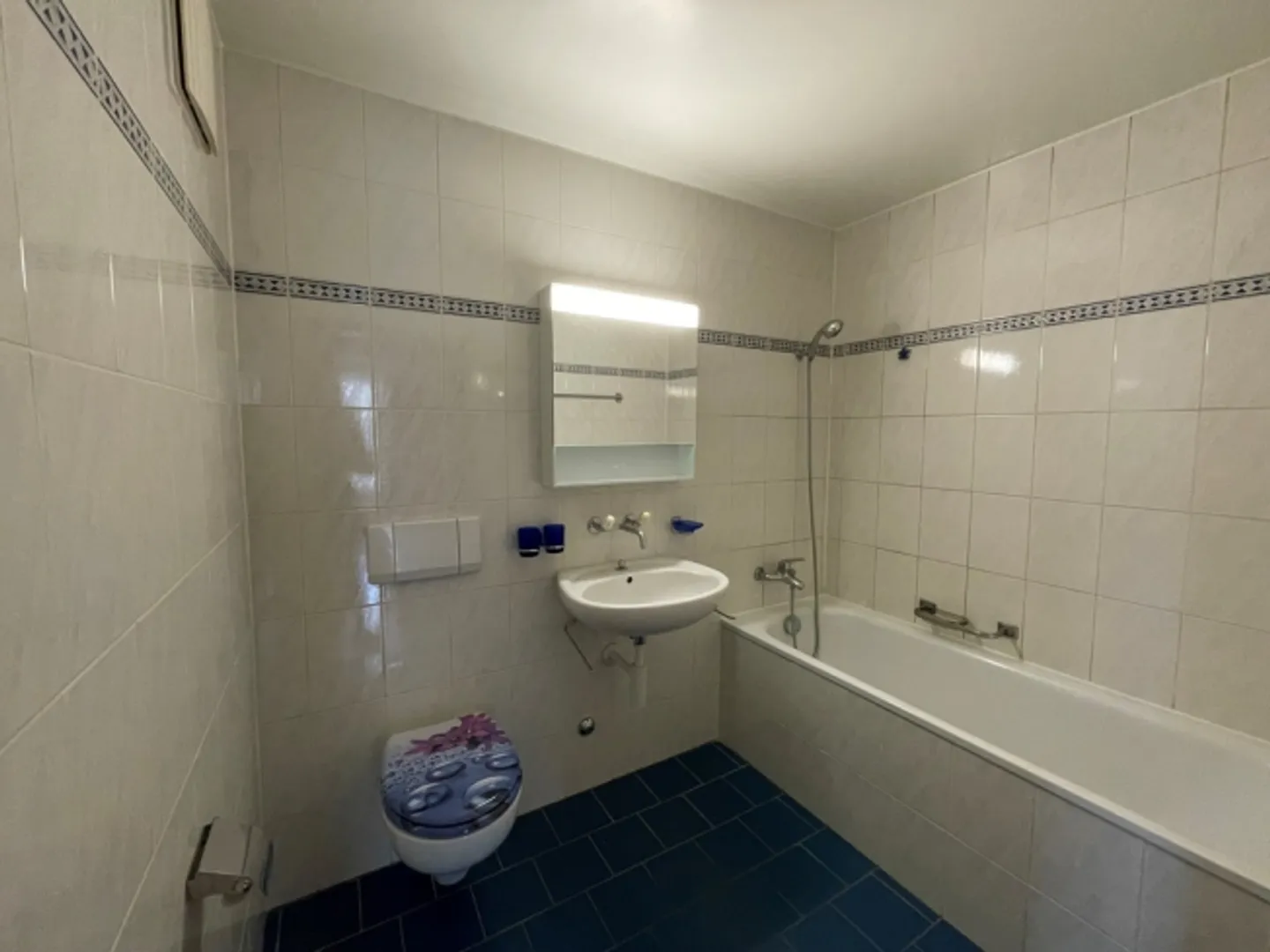 Wohnung 4.5 Zimmer mit Balkon - Foto 9 von 10