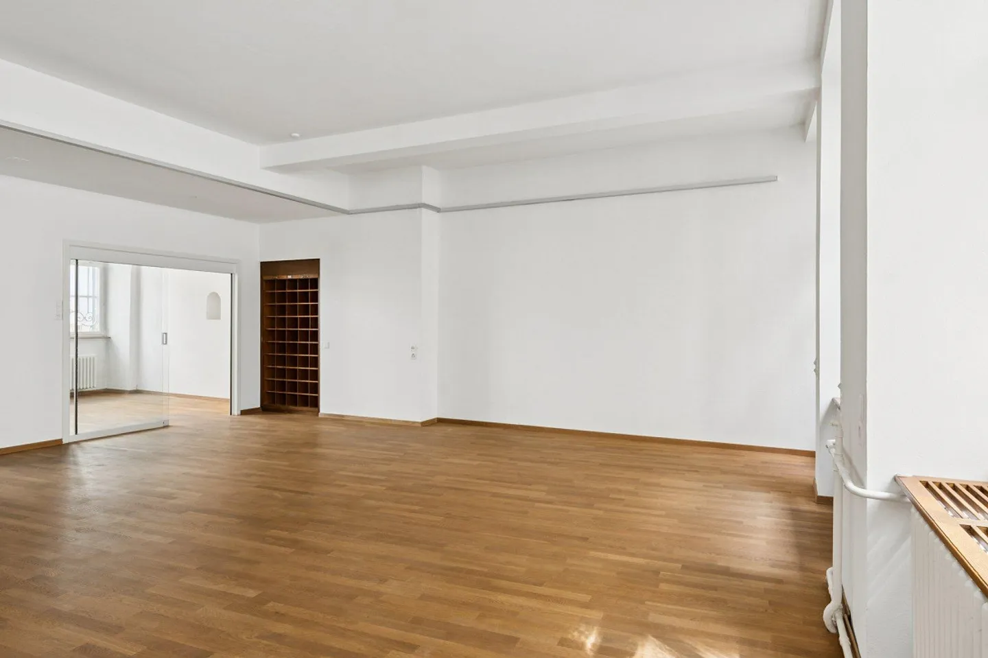Bureau et espace de pratique lumineux et représentatif près de la Freie Strasse - Photo 7 sur 15